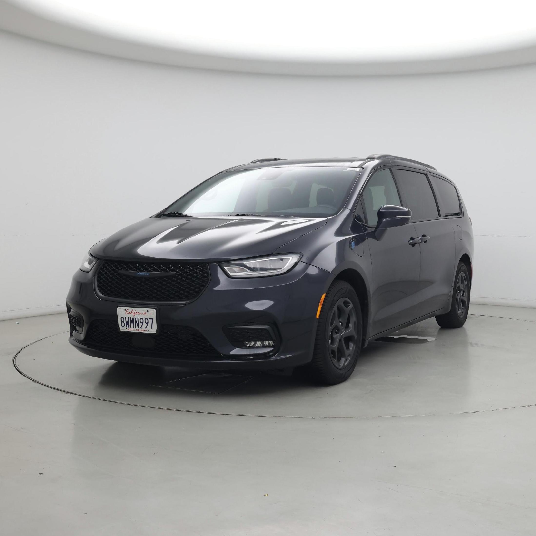 Thumbnail: 2021 Chrysler Pacifica - 4