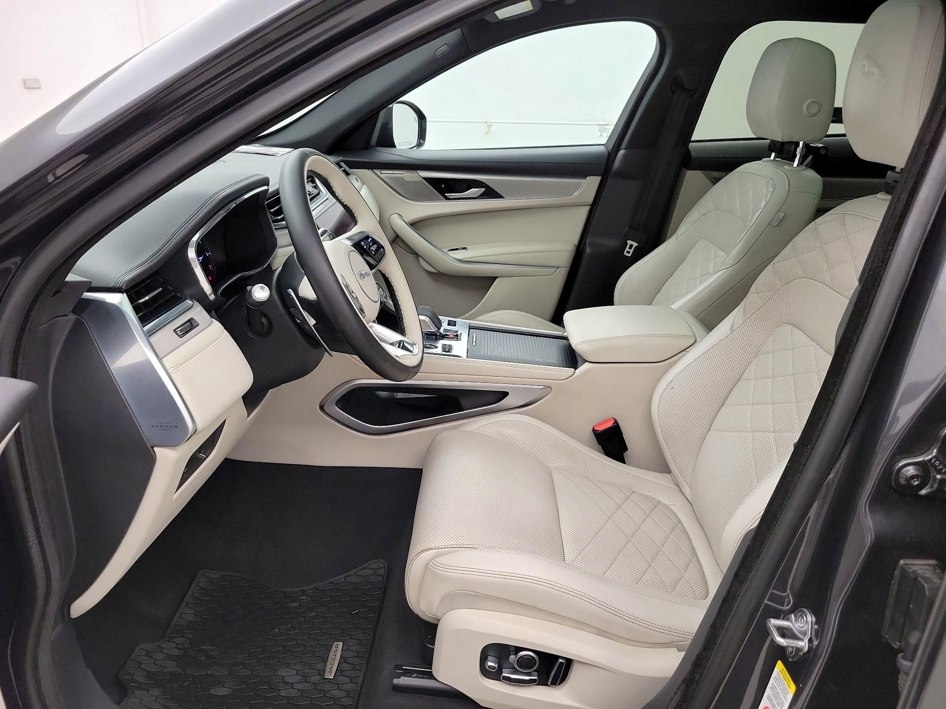 Thumbnail: 2022 Jaguar F-Pace - 11