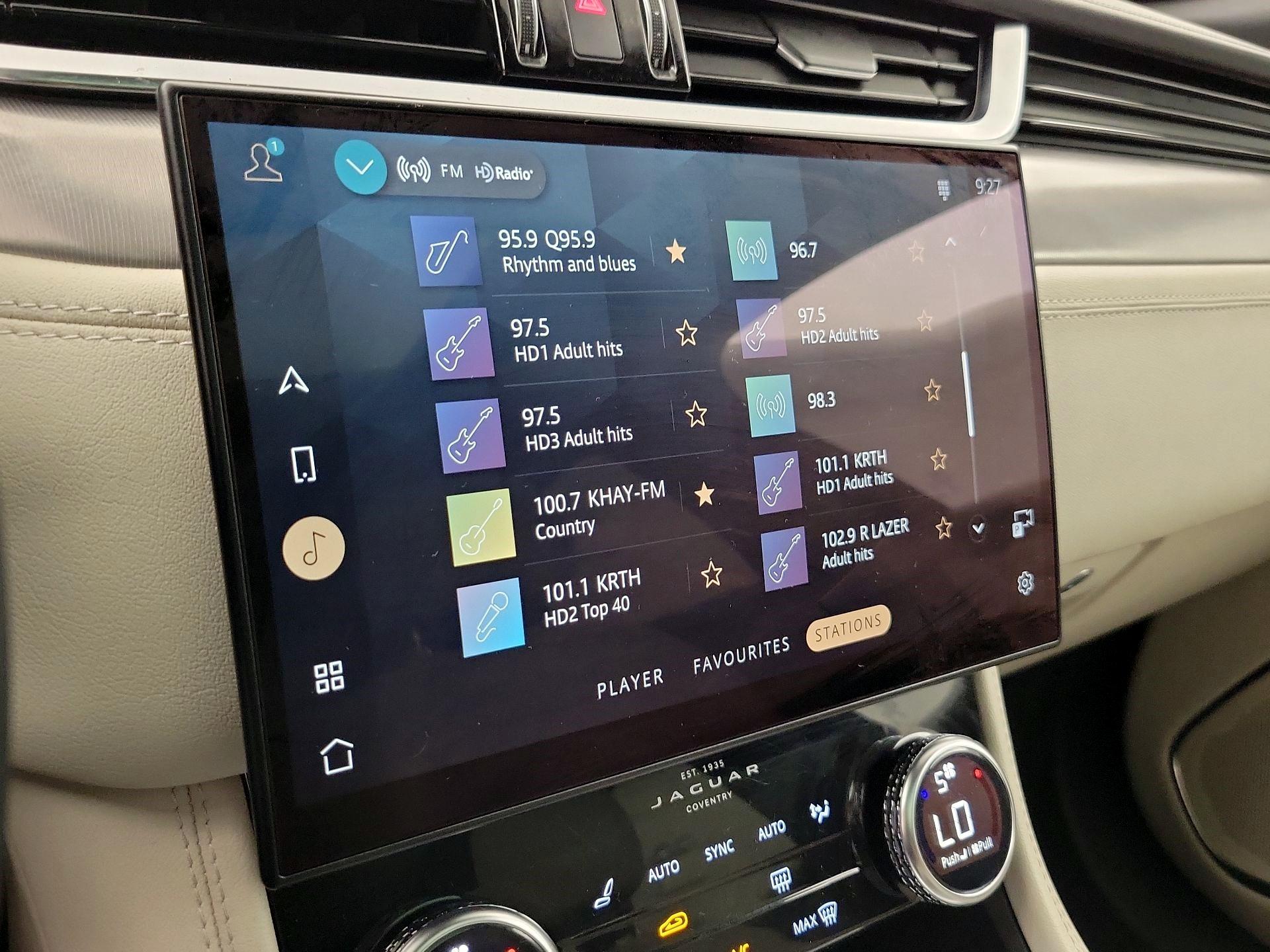 Thumbnail: 2022 Jaguar F-Pace - 16