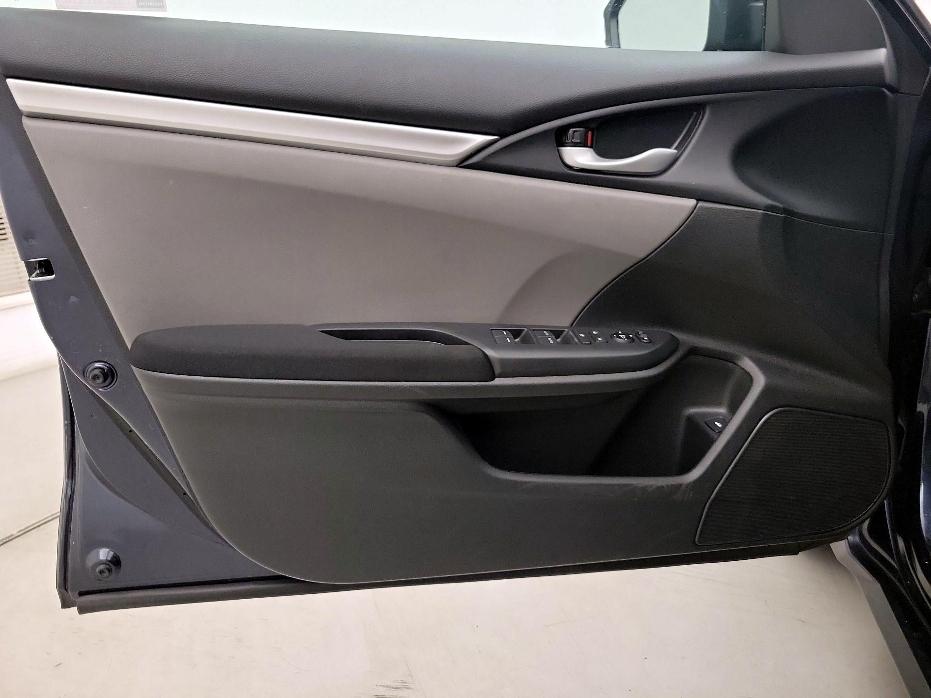 Thumbnail: 2018 Honda Civic - 12