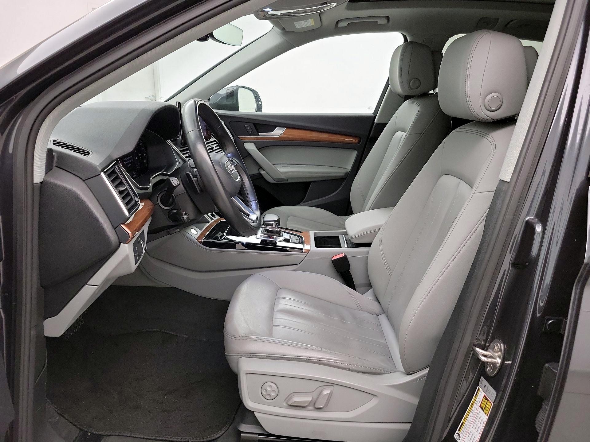 Thumbnail: 2021 Audi Q5 - 11