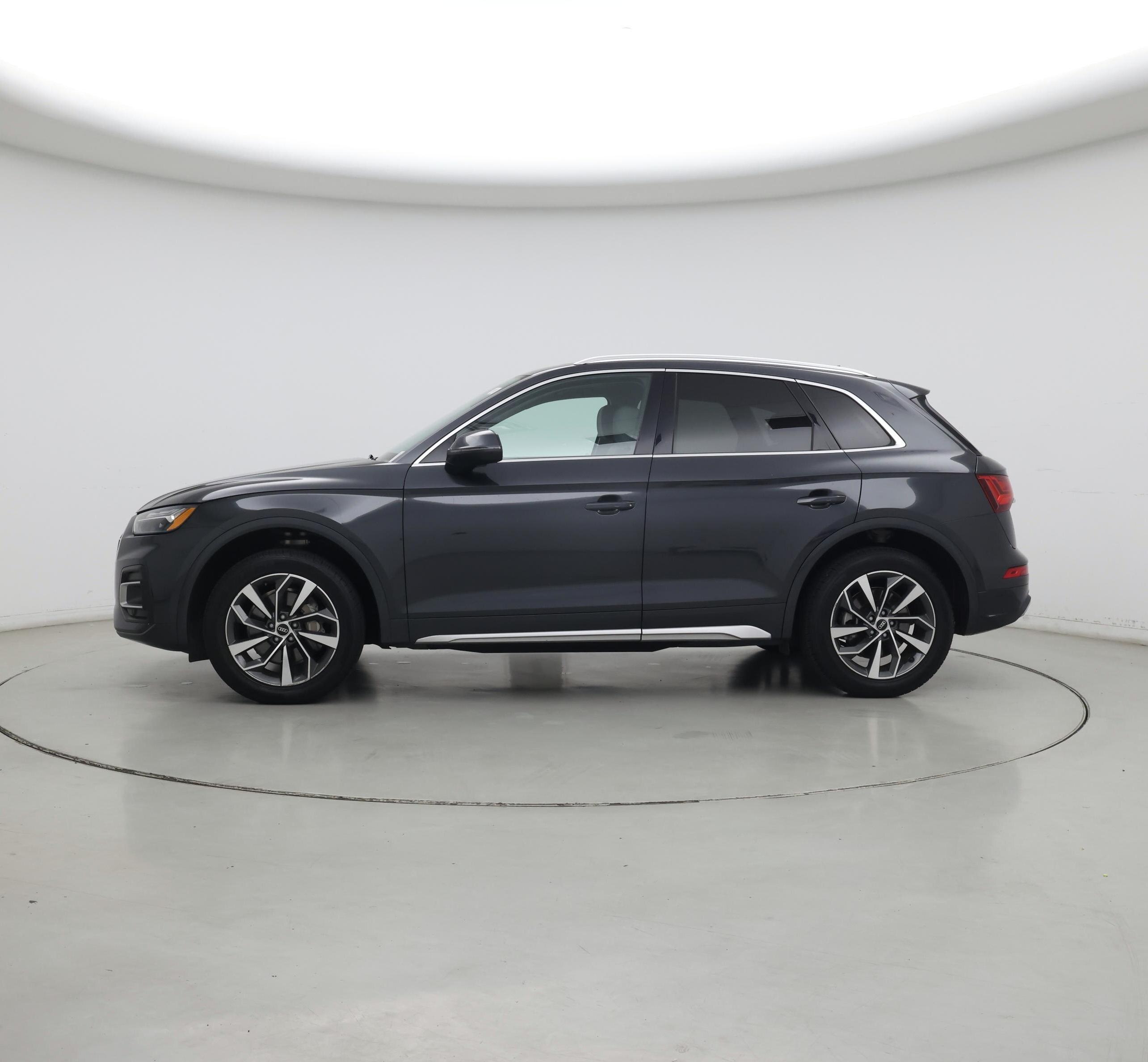 Thumbnail: 2021 Audi Q5 - 3