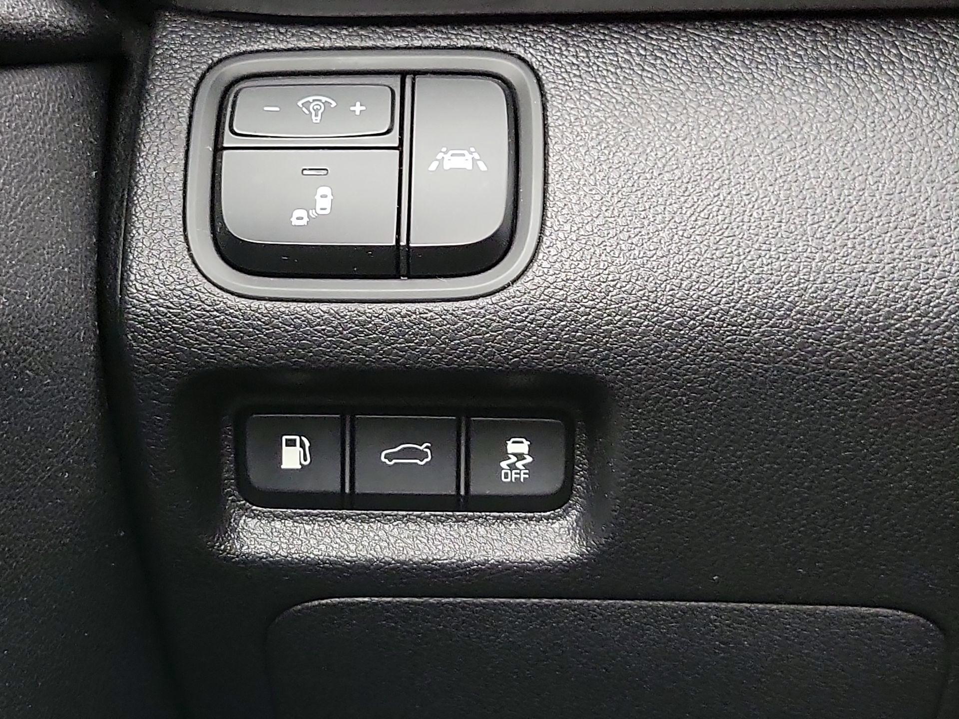 Thumbnail: 2020 Kia Optima - 13