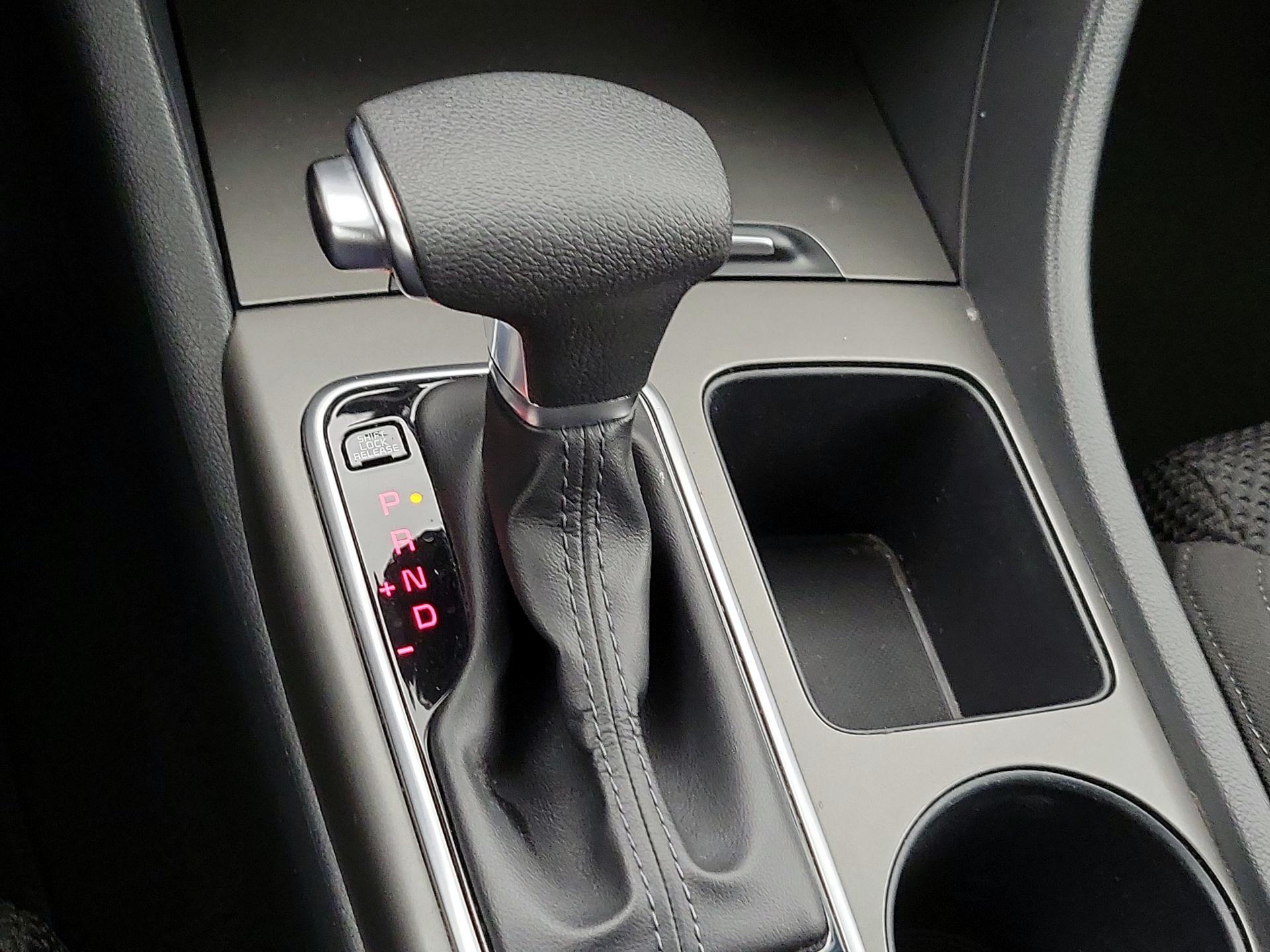 Thumbnail: 2020 Kia Optima - 17