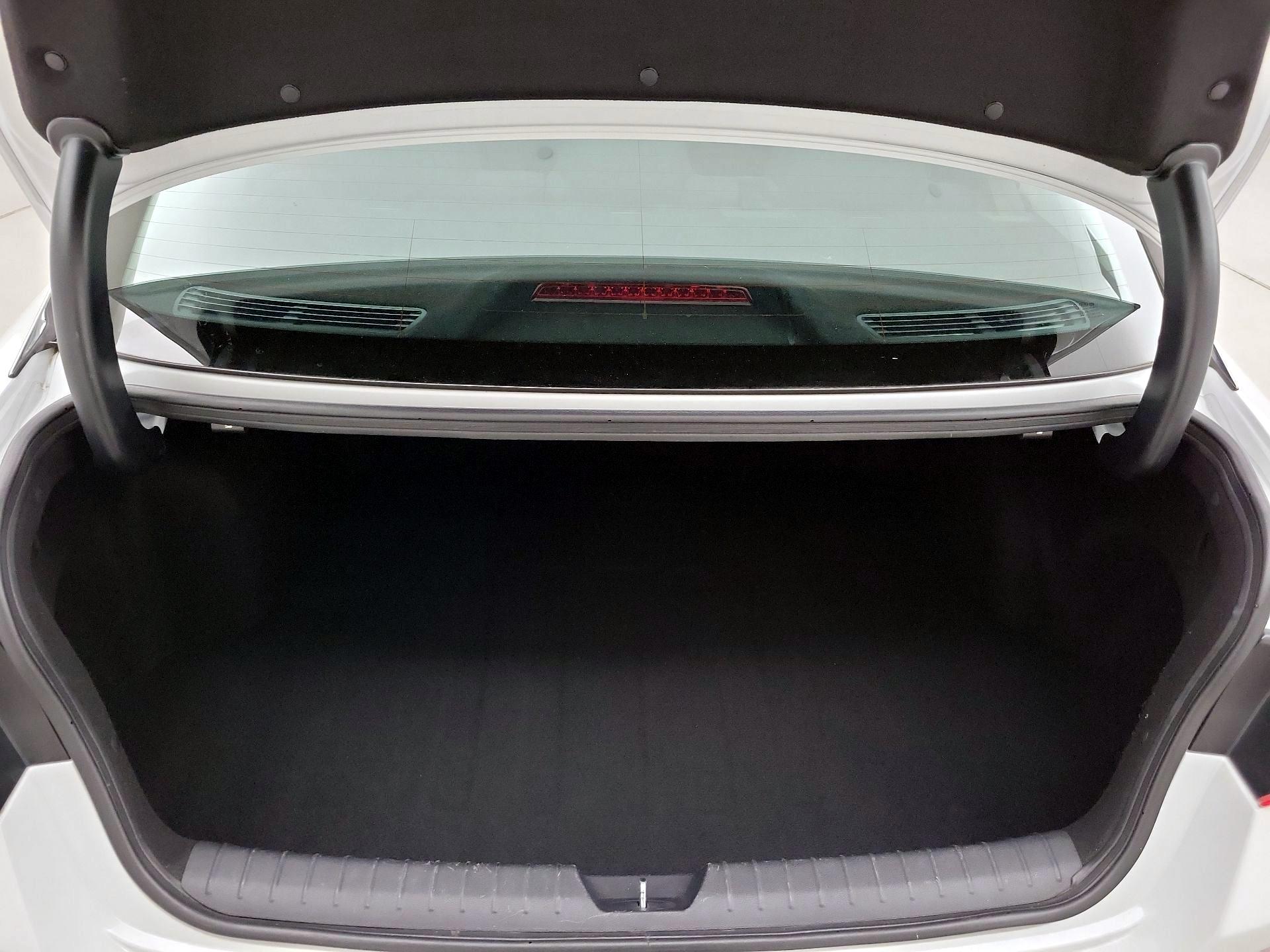 Thumbnail: 2020 Kia Optima - 20