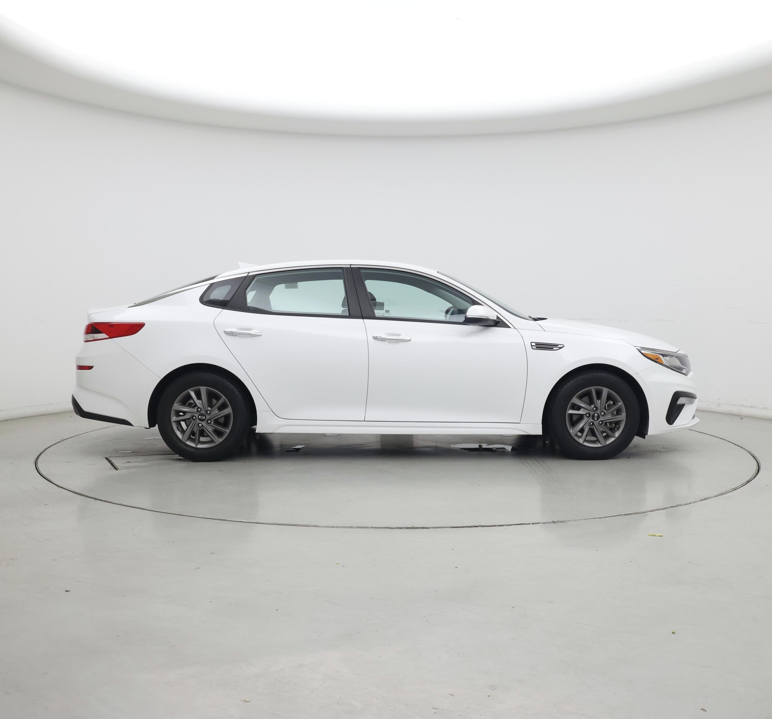 Thumbnail: 2020 Kia Optima - 7