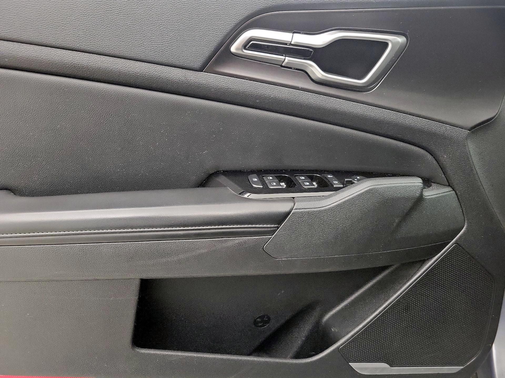 Thumbnail: 2023 Kia Sportage - 12