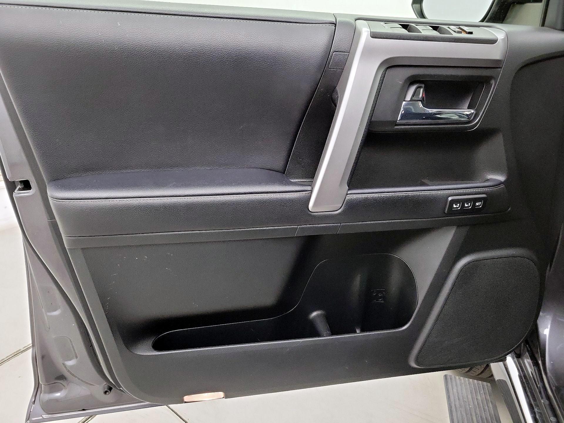 Thumbnail: 2022 Toyota 4Runner - 12