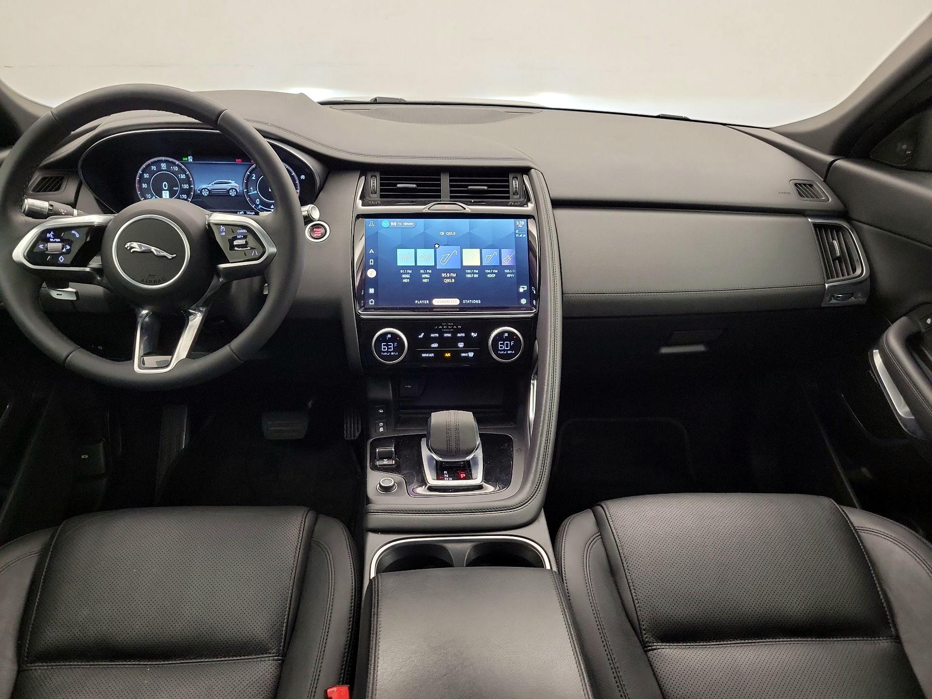 Thumbnail: 2022 Jaguar E-Pace - 9