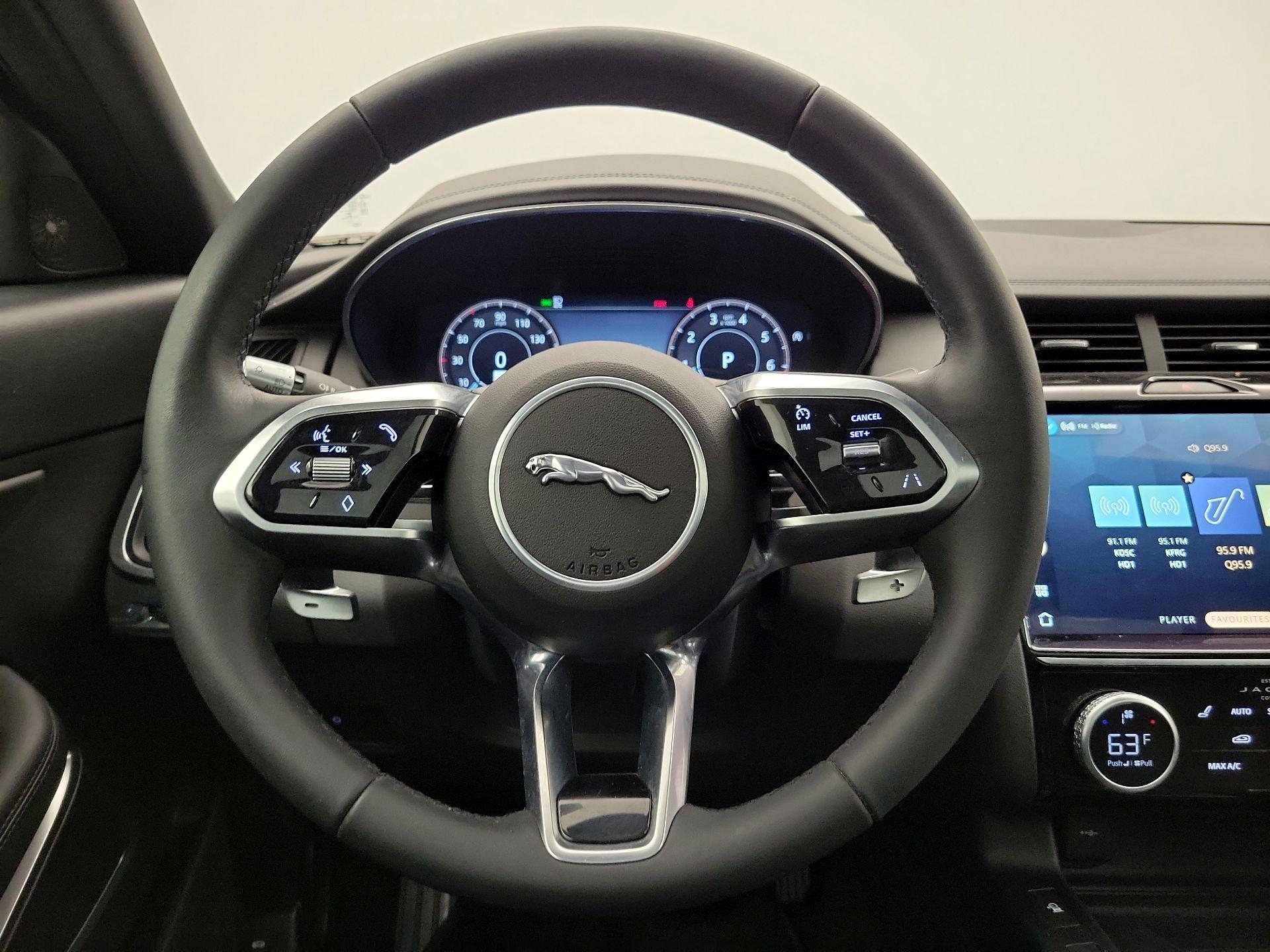 Thumbnail: 2022 Jaguar E-Pace - 10