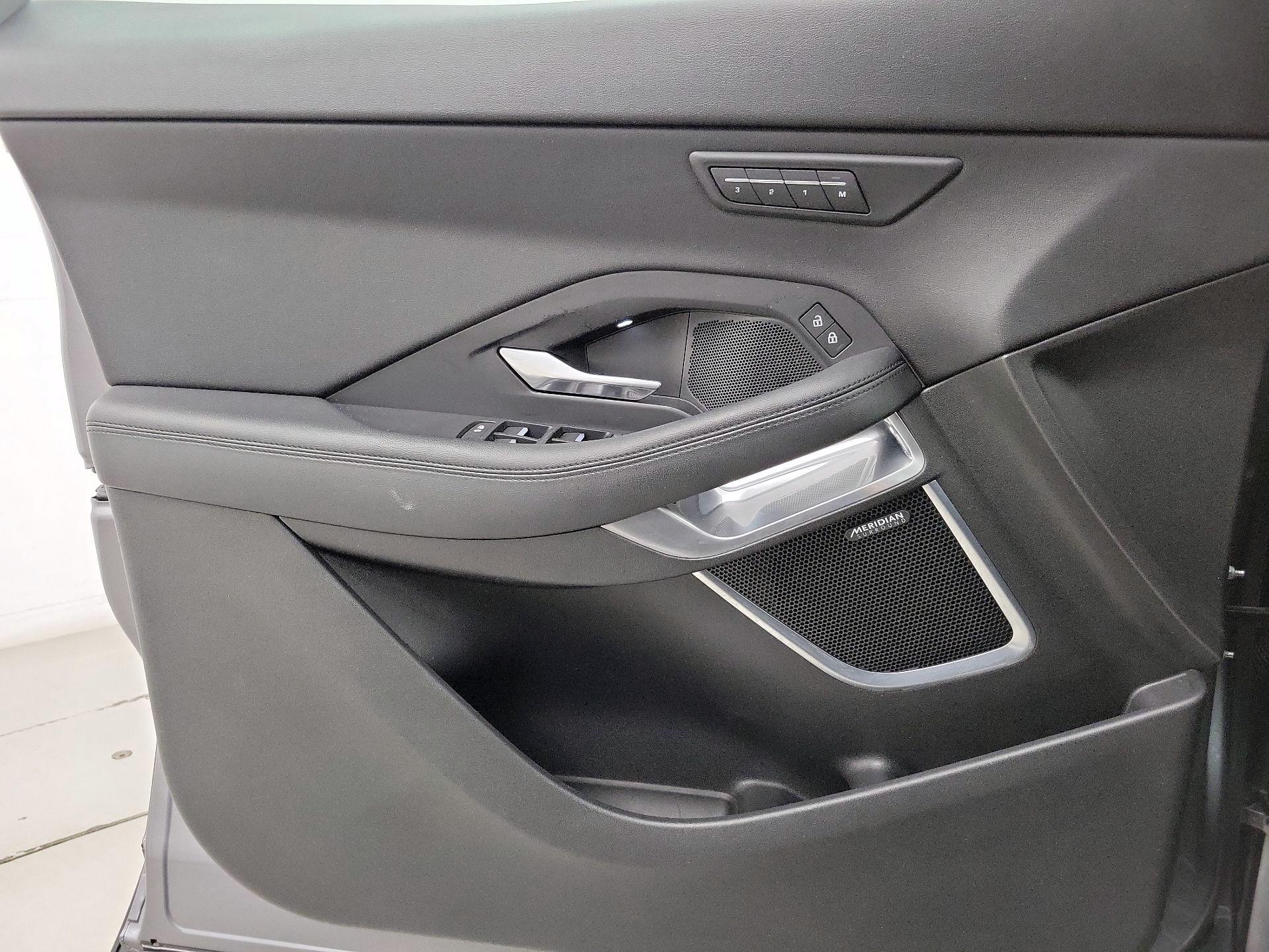 Thumbnail: 2022 Jaguar E-Pace - 12