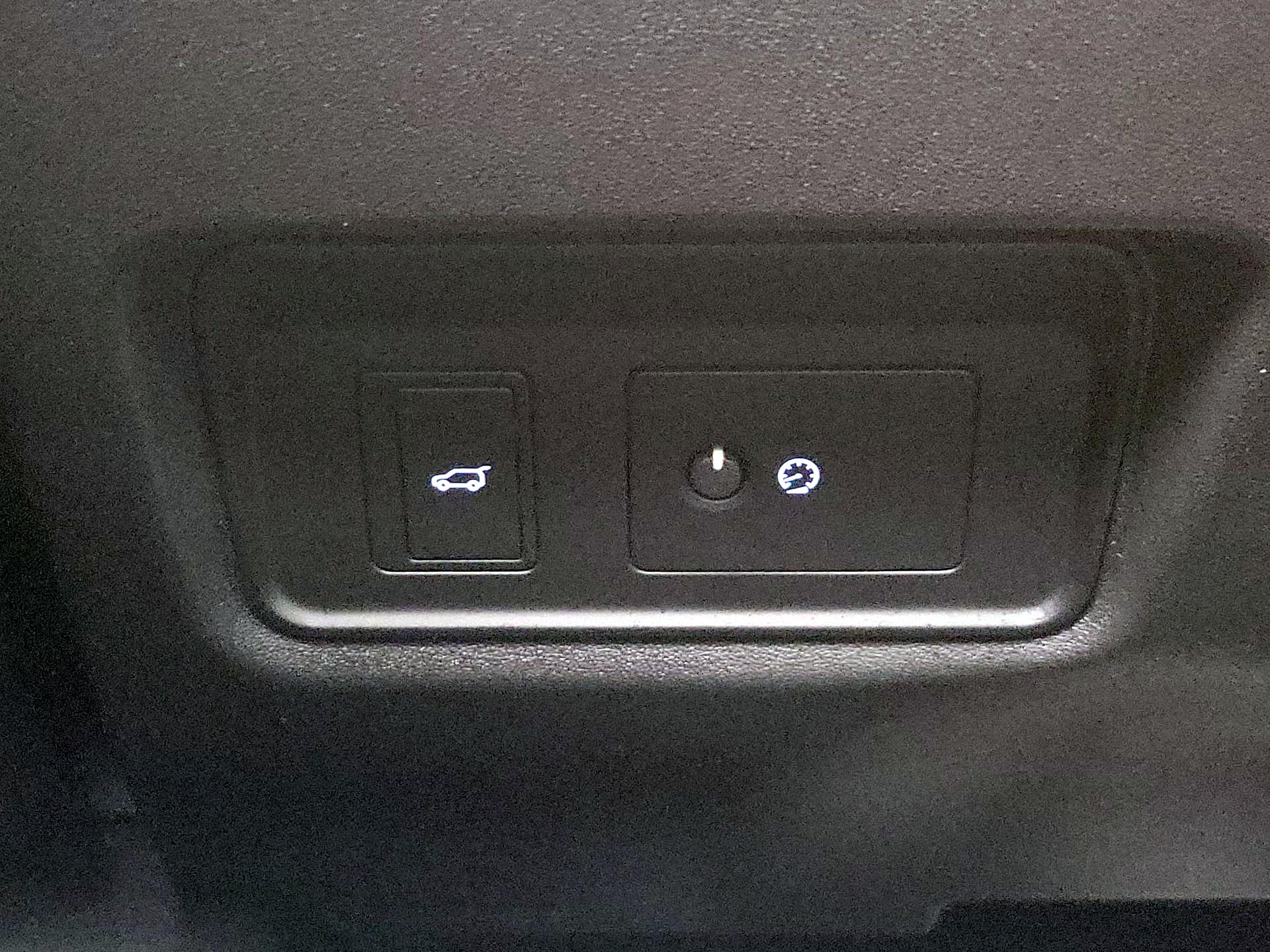 Thumbnail: 2022 Jaguar E-Pace - 13