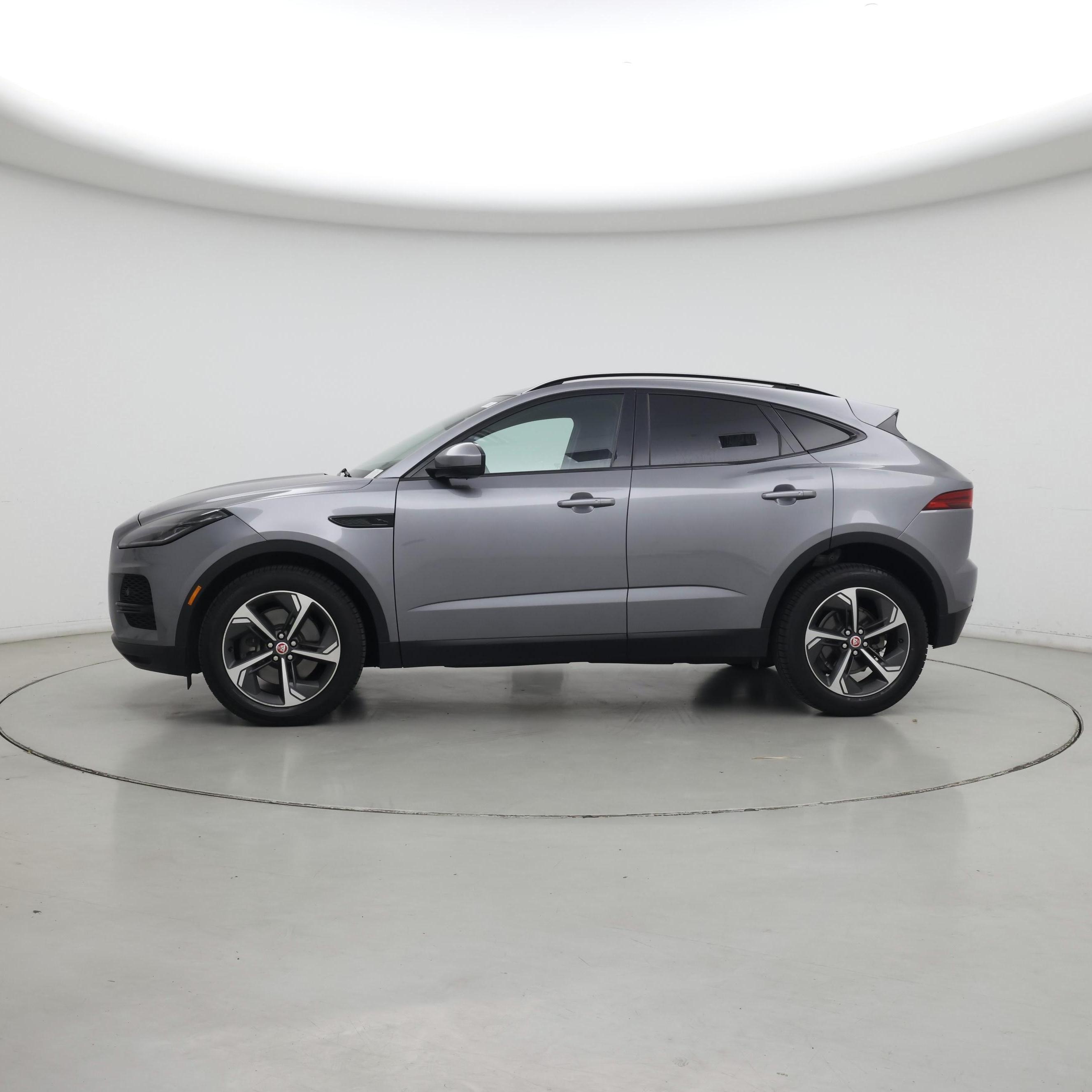 Thumbnail: 2022 Jaguar E-Pace - 3