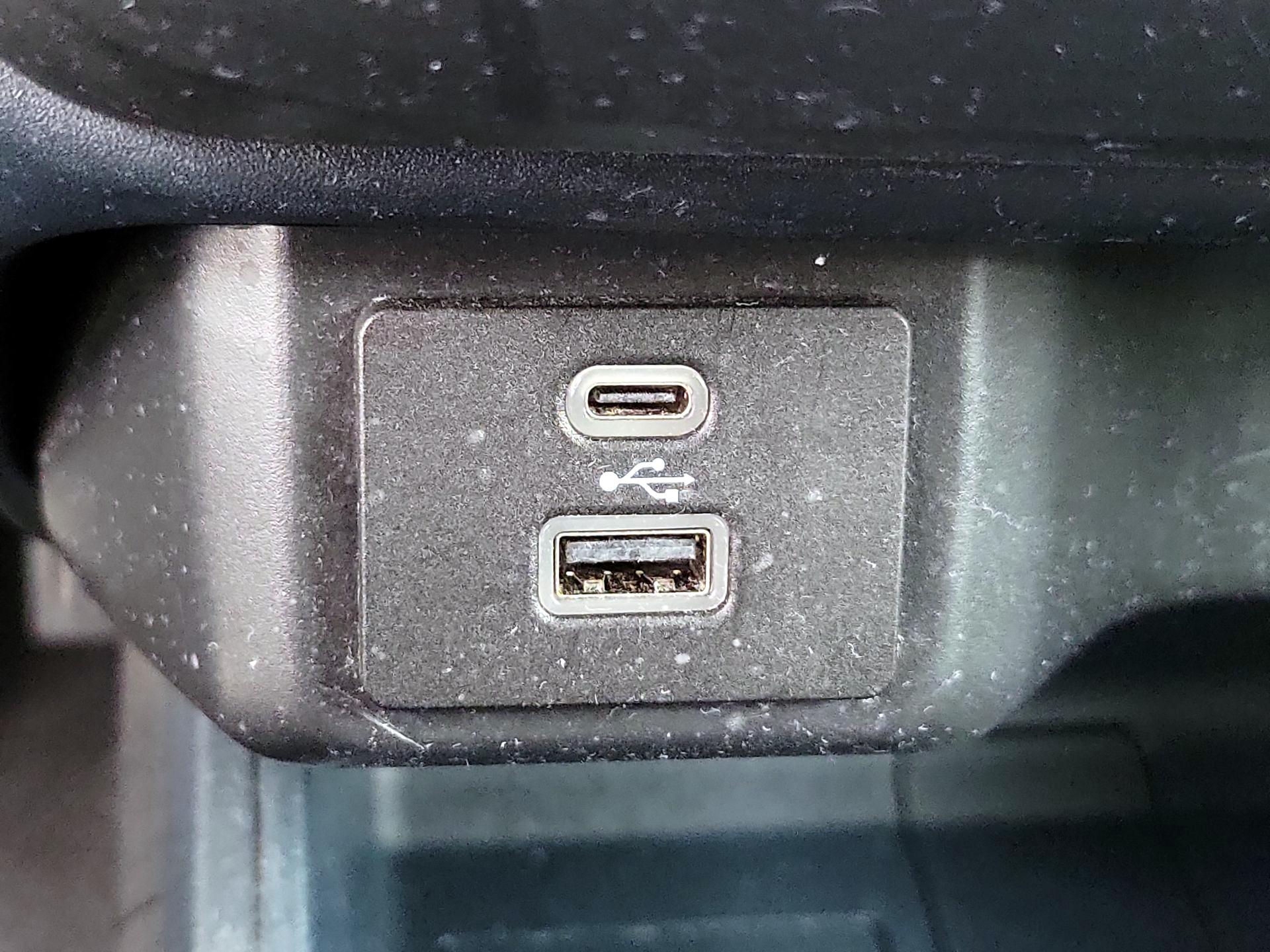 Thumbnail: 2022 Ford Maverick - 18