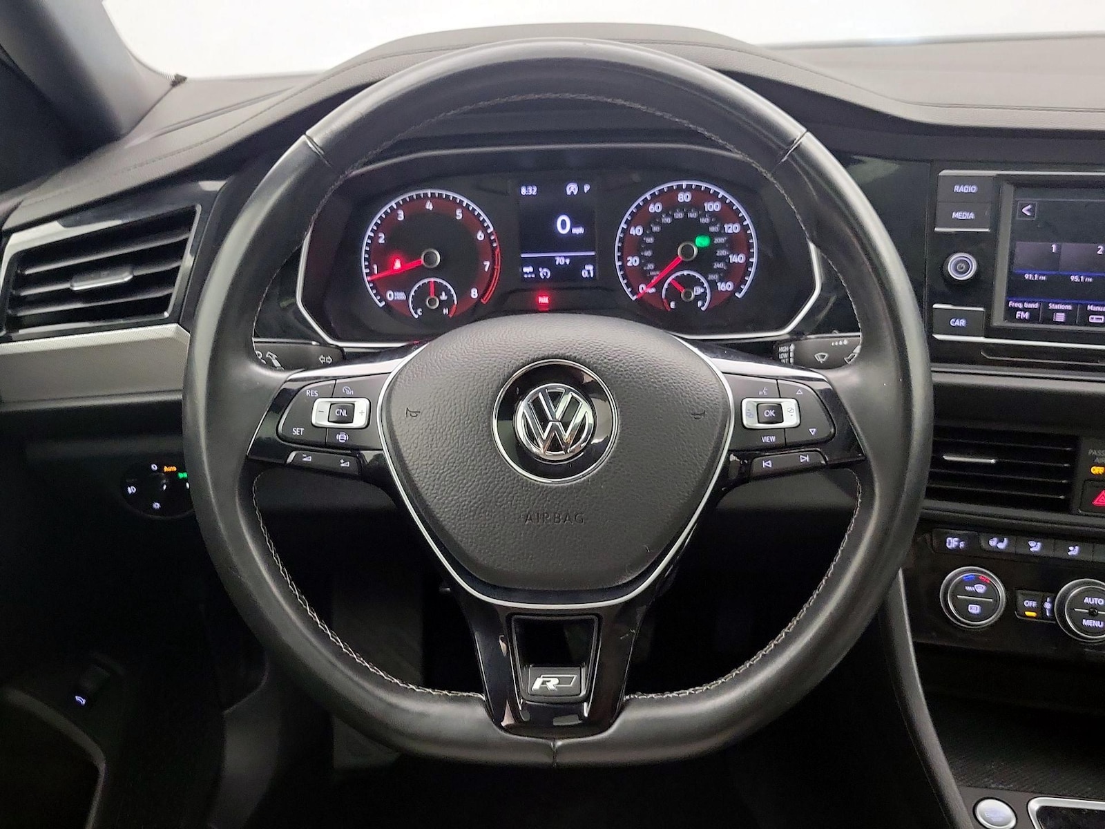 2019 Volkswagen Jetta R-Line - Photo 11