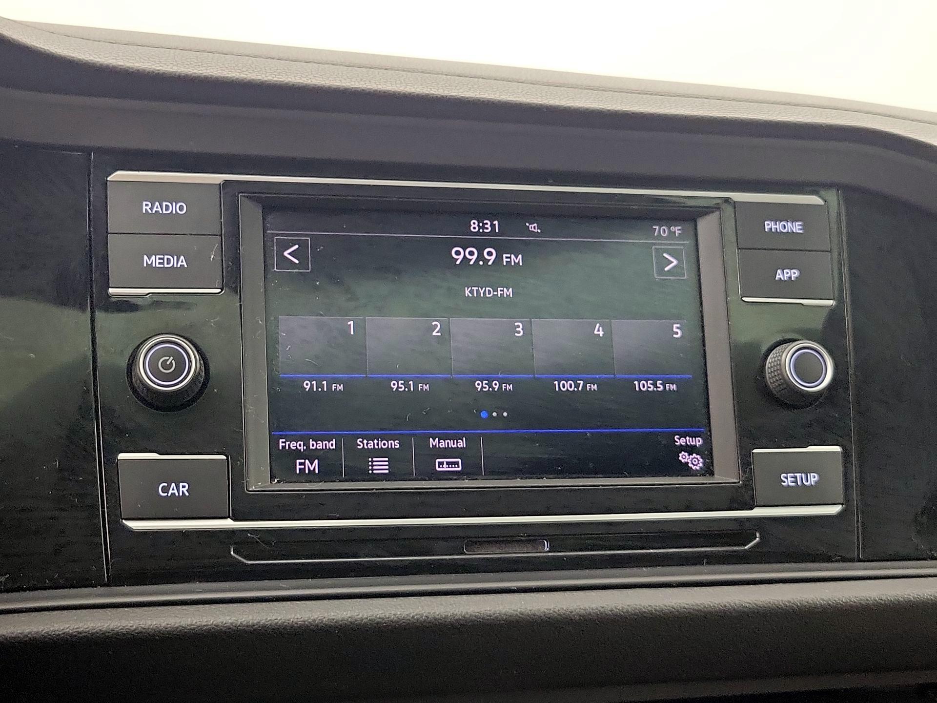 Thumbnail: 2019 Volkswagen Jetta - 15