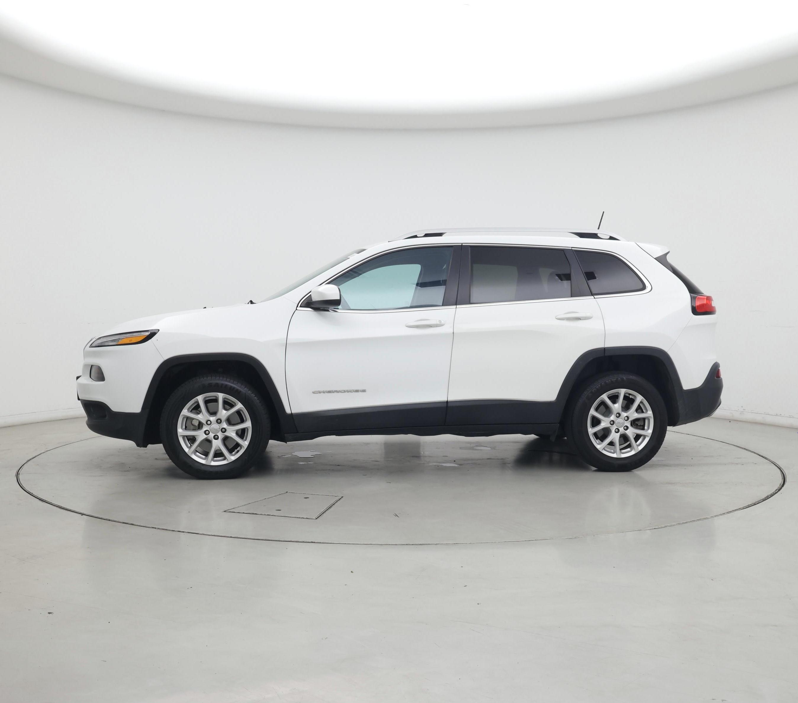 Thumbnail: 2017 Jeep Cherokee - 3
