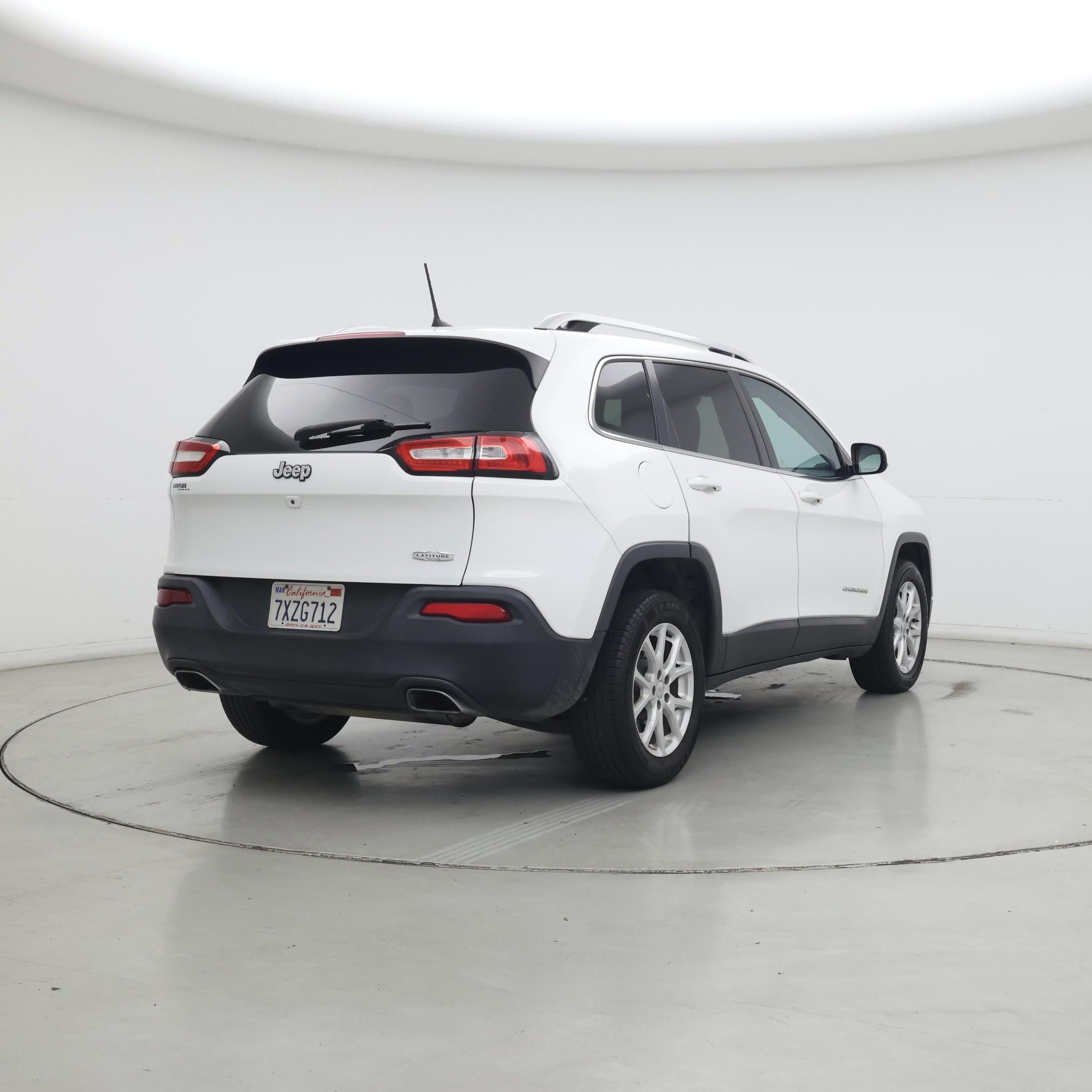 Thumbnail: 2017 Jeep Cherokee - 8