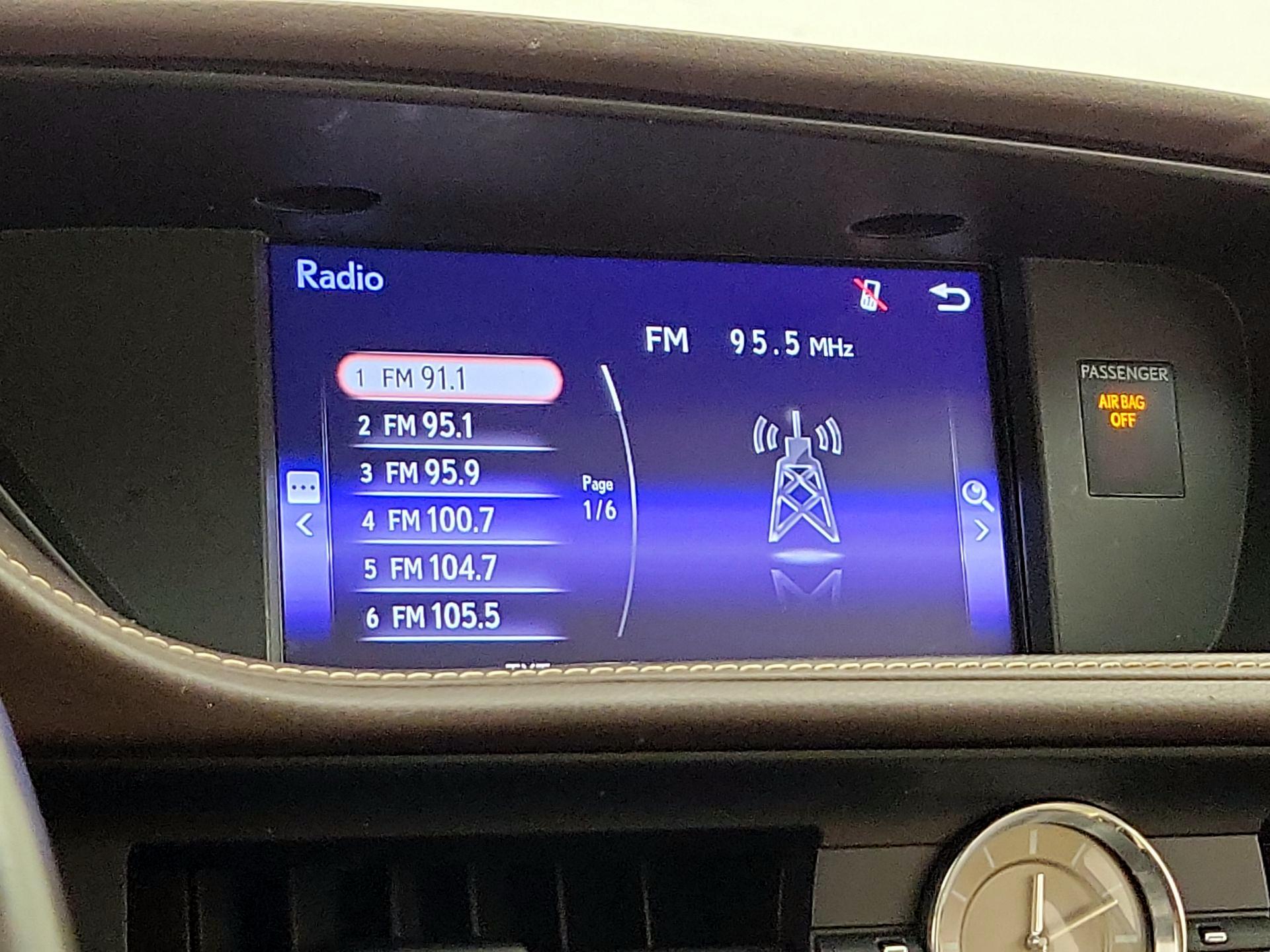 Thumbnail: 2017 Lexus ES - 15