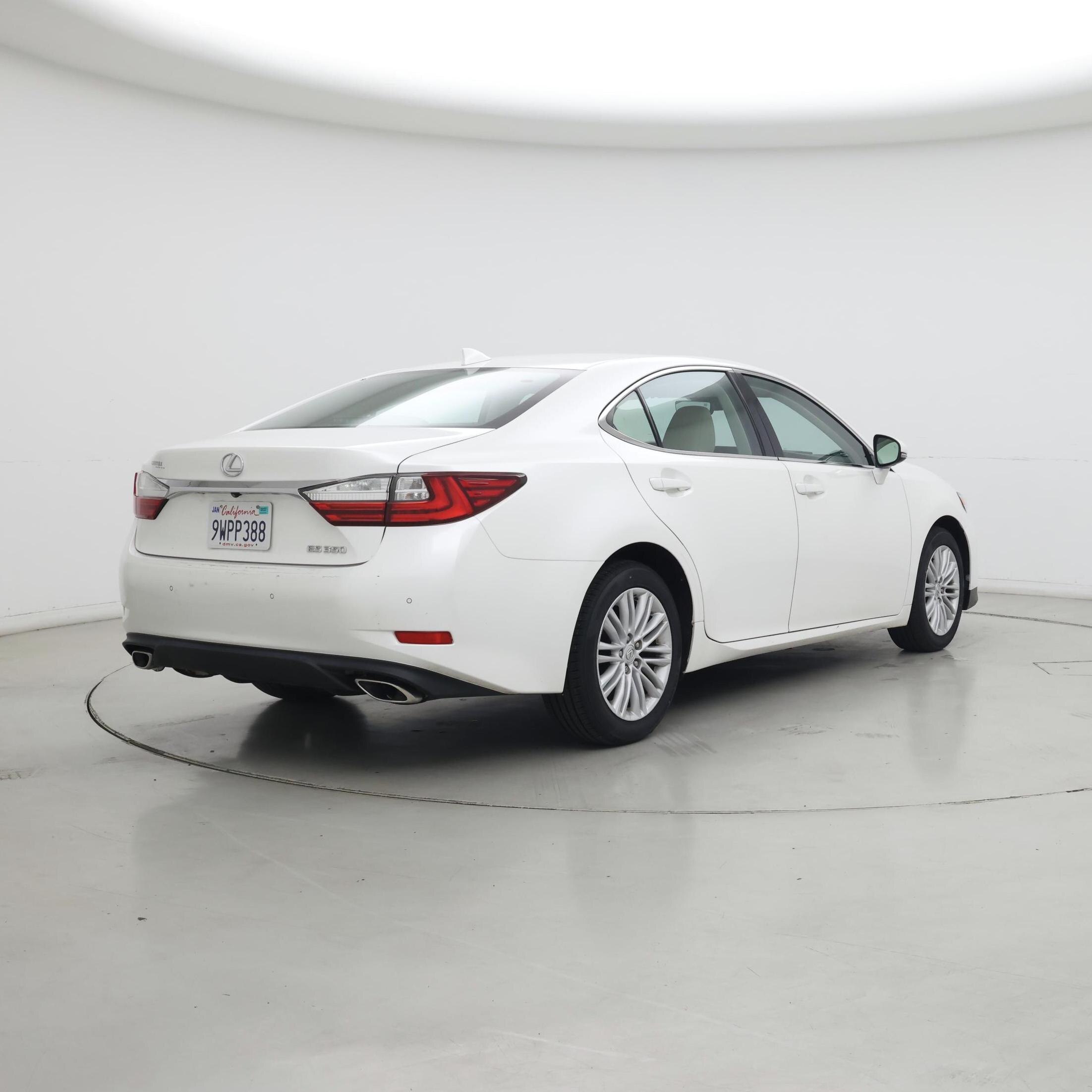 Thumbnail: 2017 Lexus ES - 8