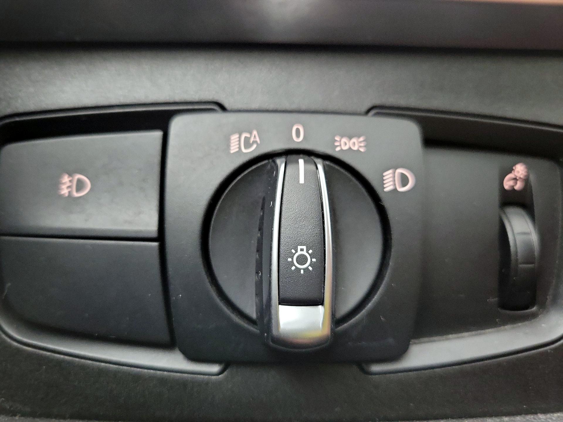 Thumbnail: 2017 BMW 3 Series - 13