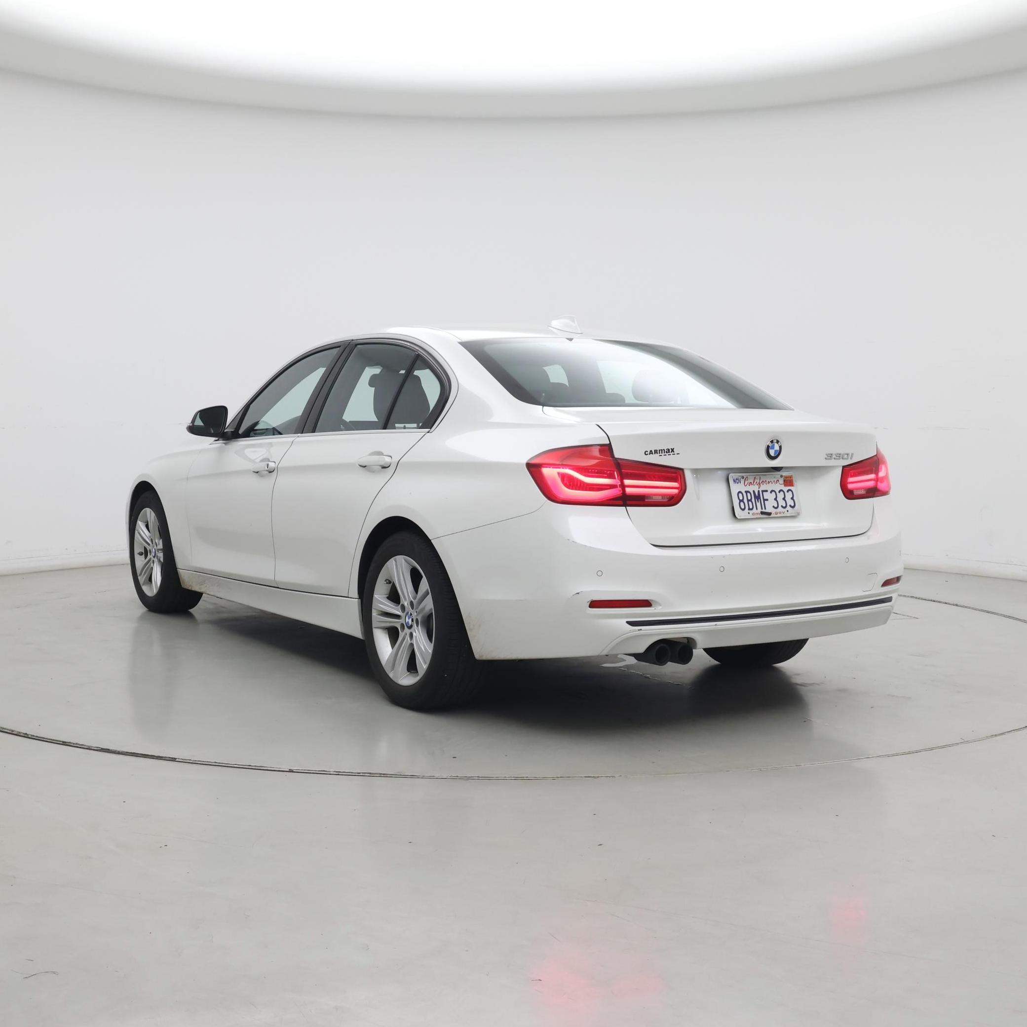 Thumbnail: 2017 BMW 3 Series - 2