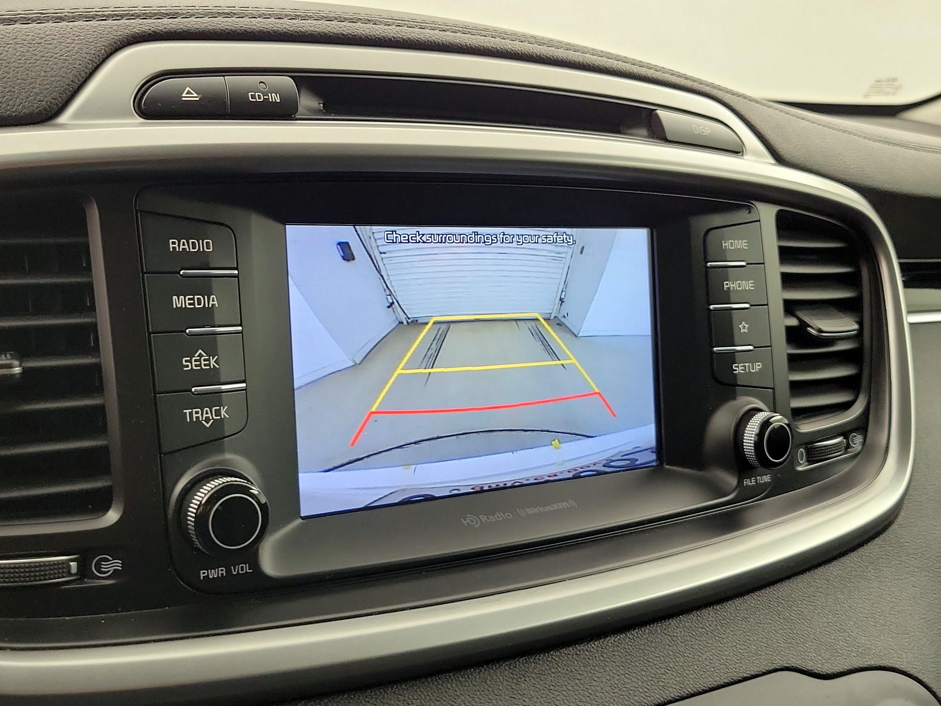 Thumbnail: 2019 Kia Sorento - 14