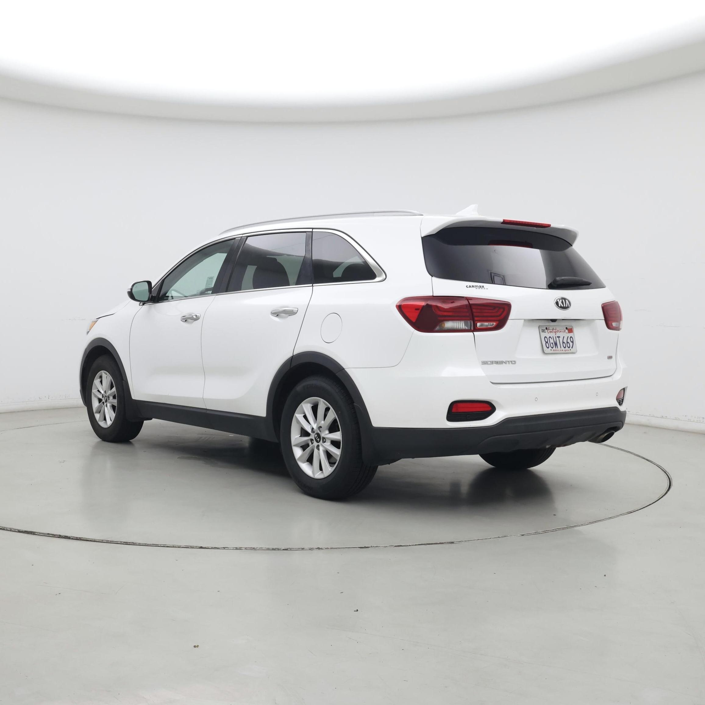 Thumbnail: 2019 Kia Sorento - 2