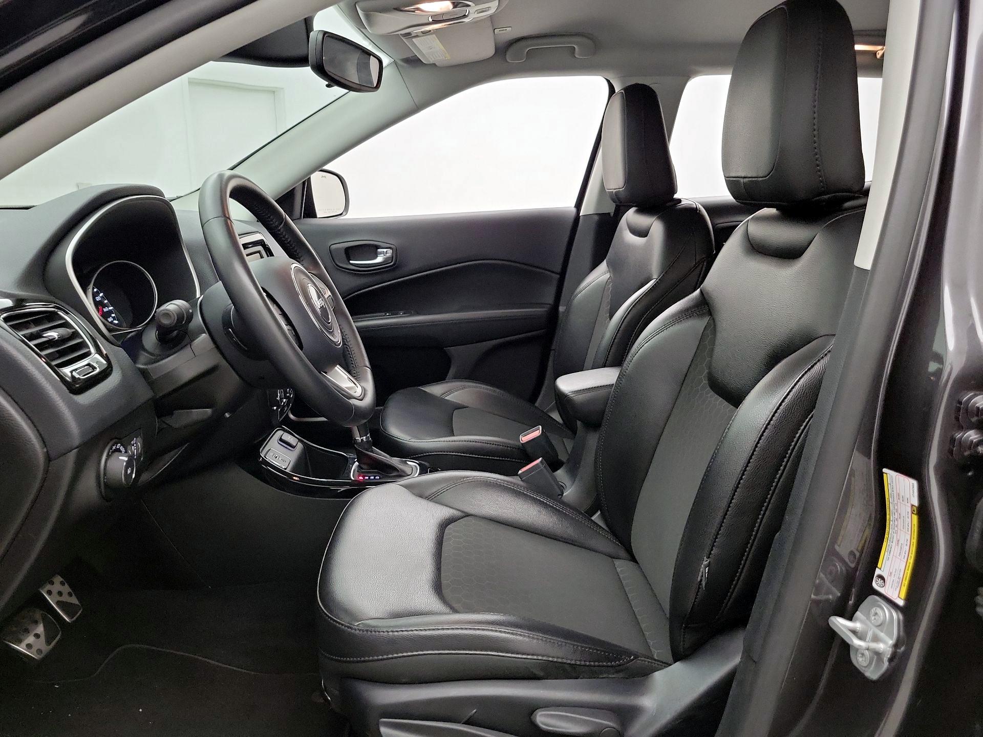 Thumbnail: 2018 Jeep Compass - 11