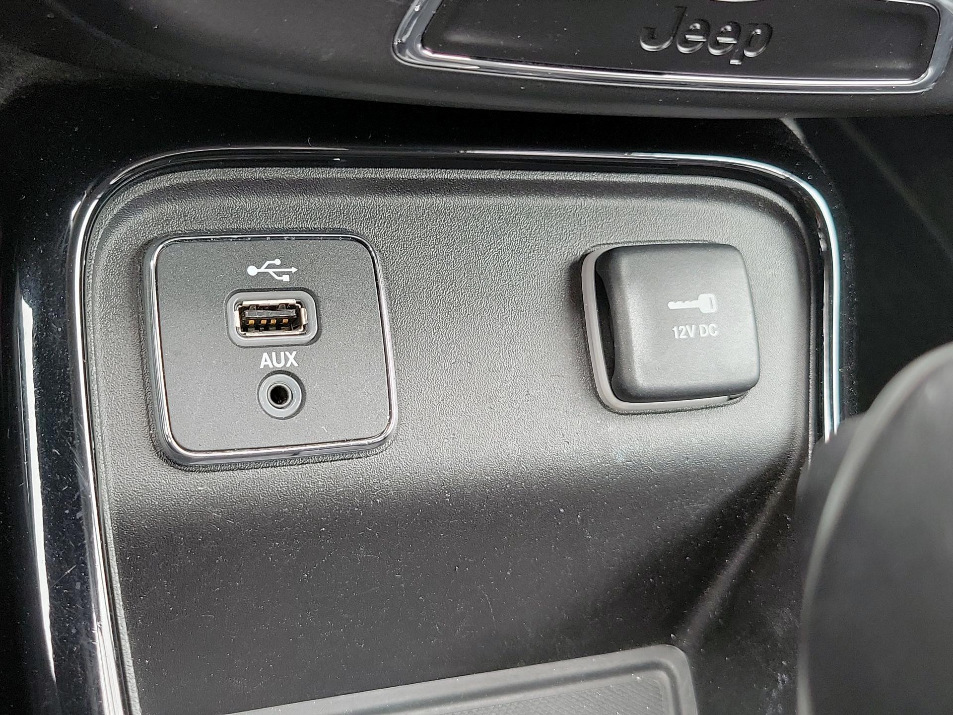 Thumbnail: 2018 Jeep Compass - 18