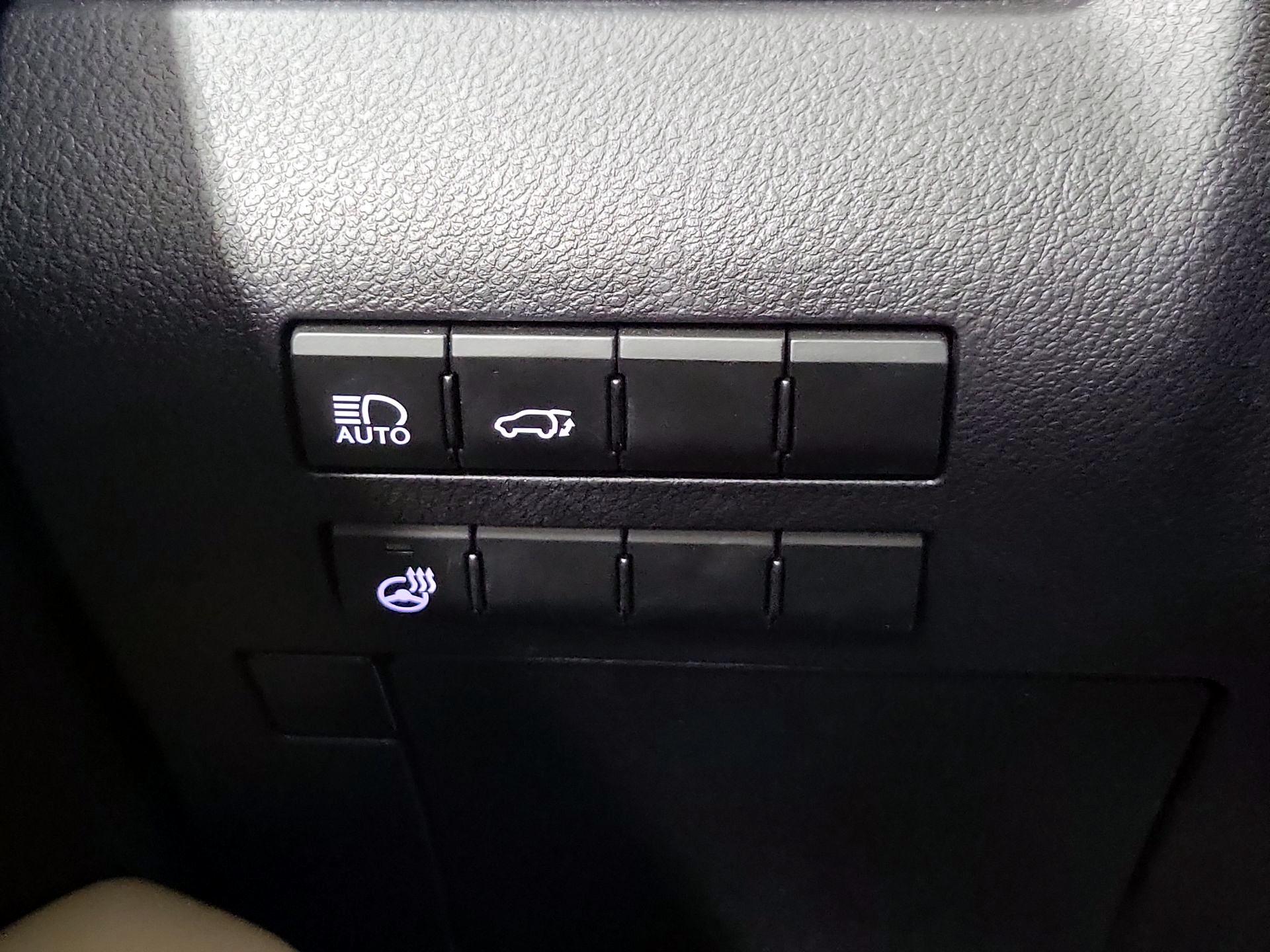 Thumbnail: 2022 Lexus RX - 13