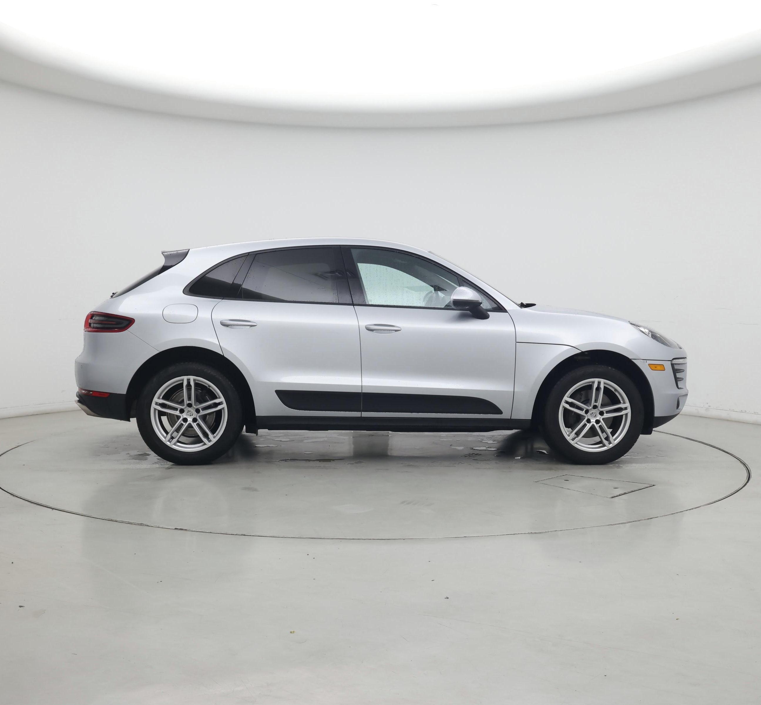 Thumbnail: 2018 Porsche Macan - 7