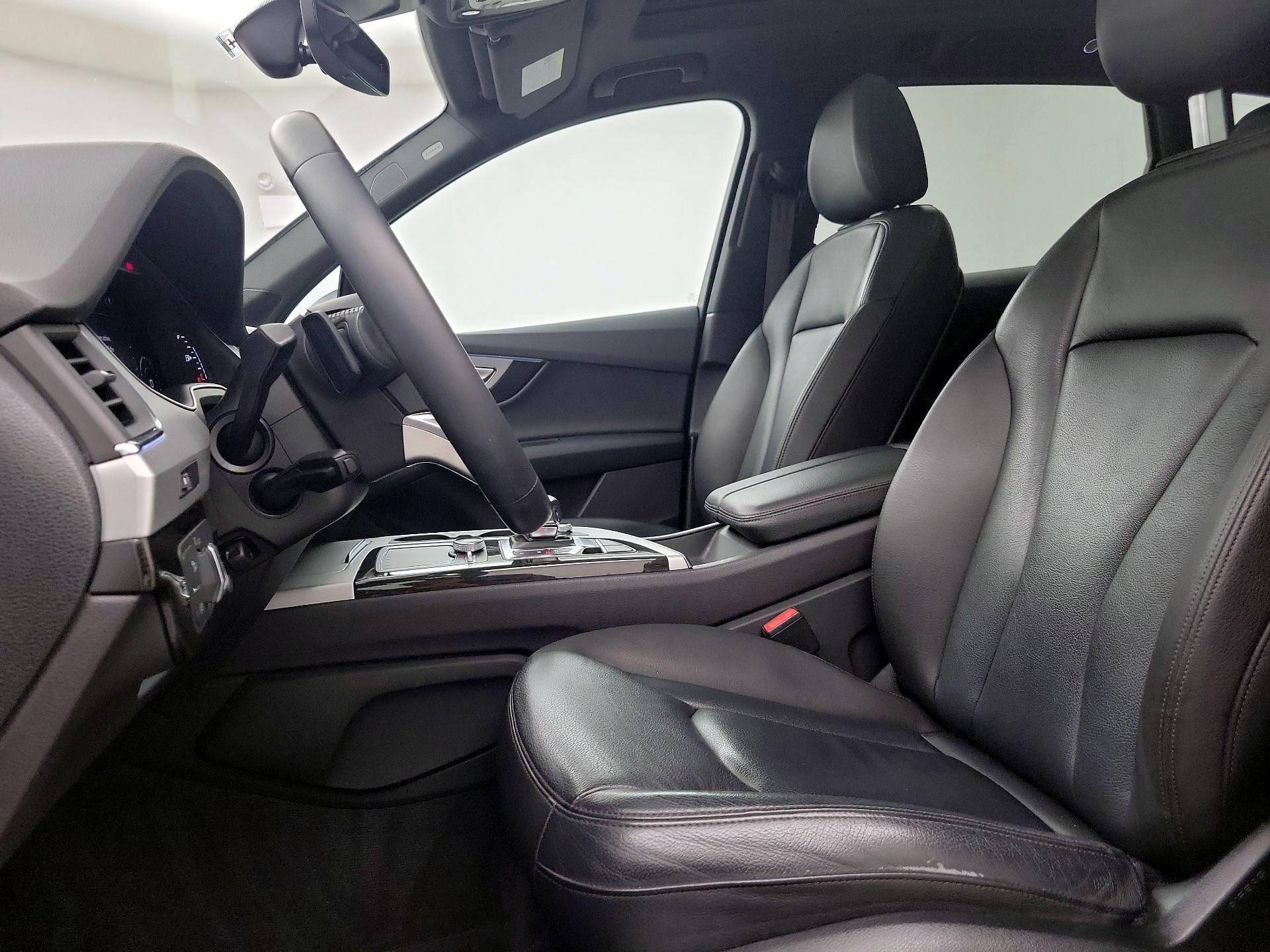 Thumbnail: 2019 Audi Q7 - 11