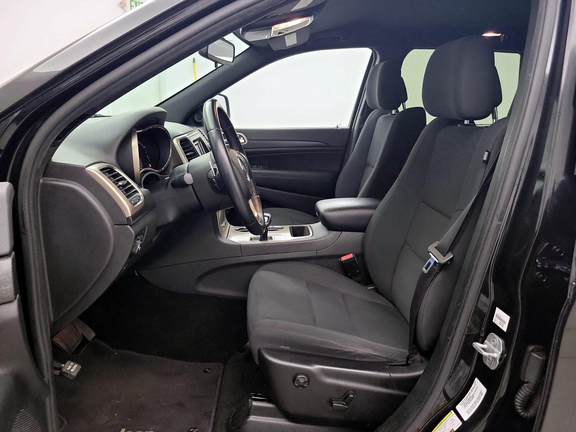 Thumbnail: 2014 Jeep Grand Cherokee - 11