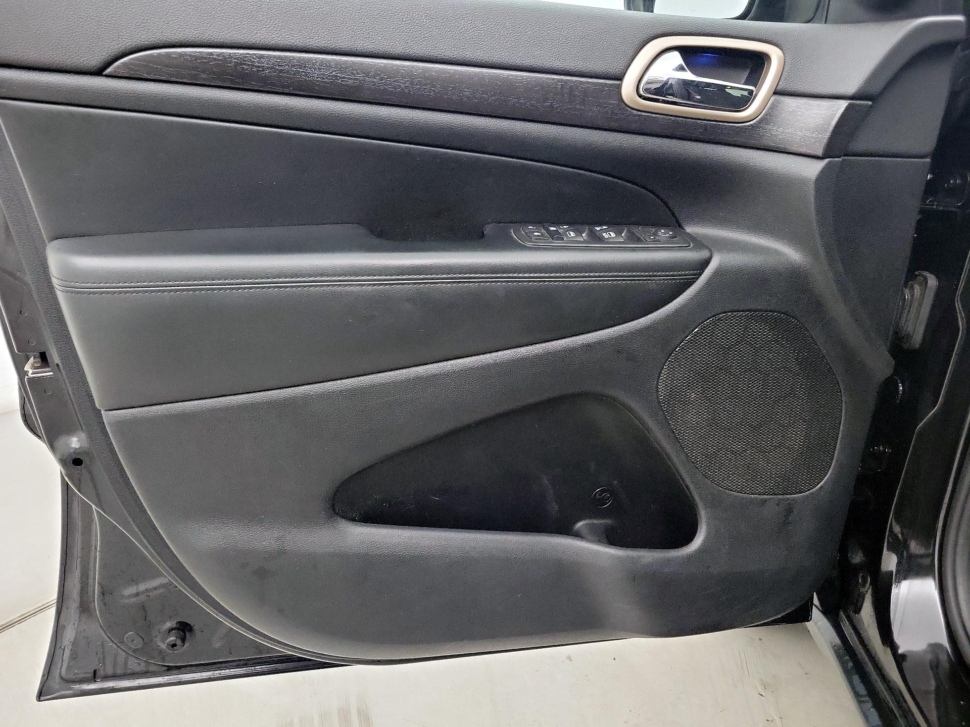 Thumbnail: 2014 Jeep Grand Cherokee - 12