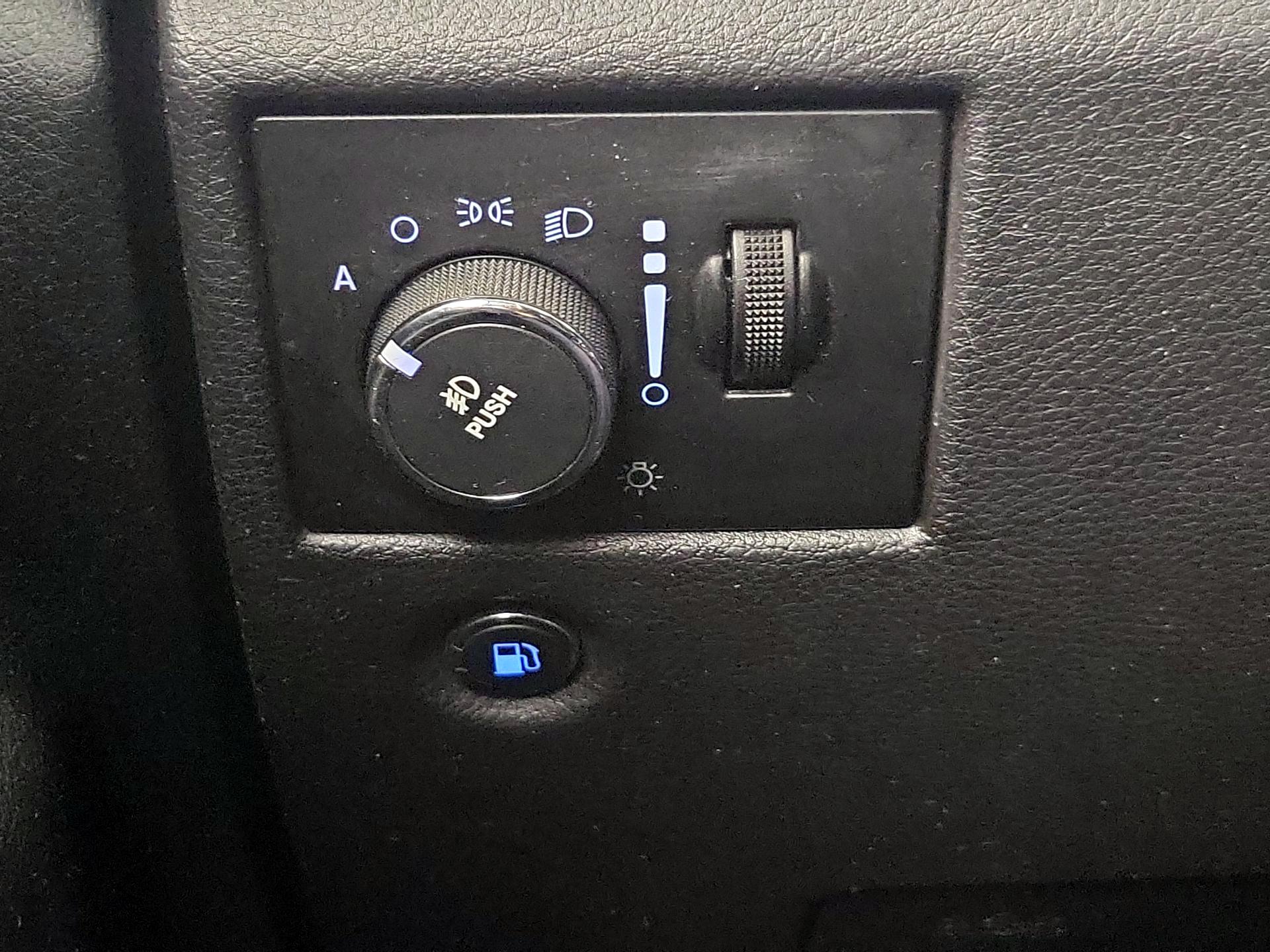 Thumbnail: 2014 Jeep Grand Cherokee - 13