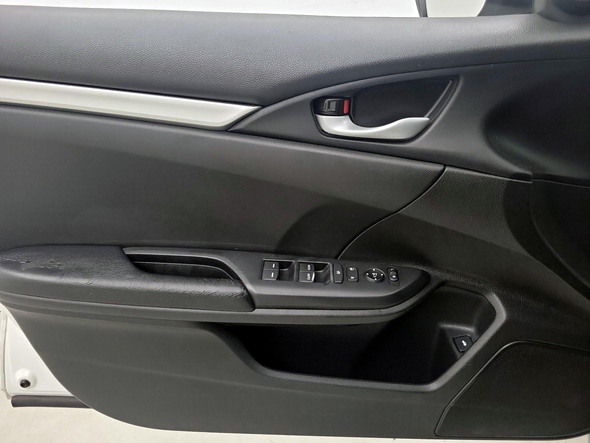 Thumbnail: 2019 Honda Civic - 12