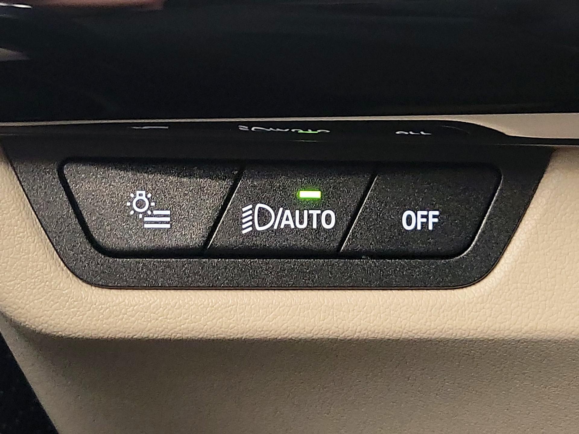 Thumbnail: 2024 BMW X1 - 13