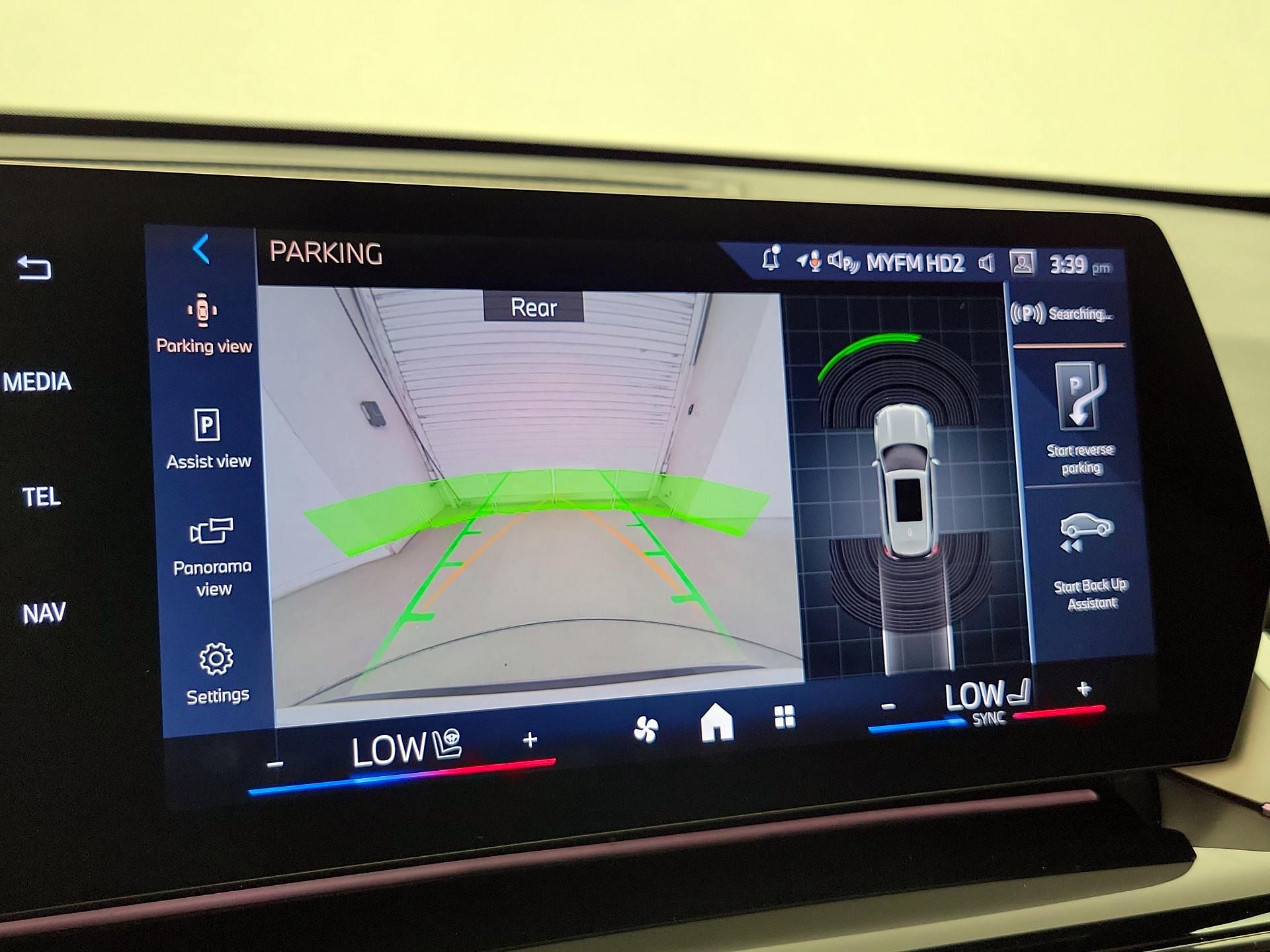 Thumbnail: 2024 BMW X1 - 14