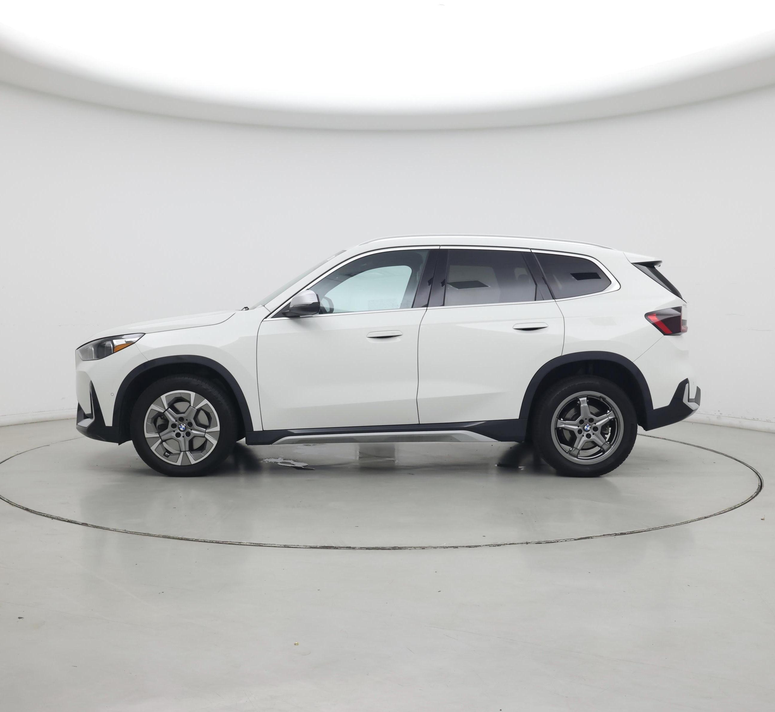 Thumbnail: 2024 BMW X1 - 3