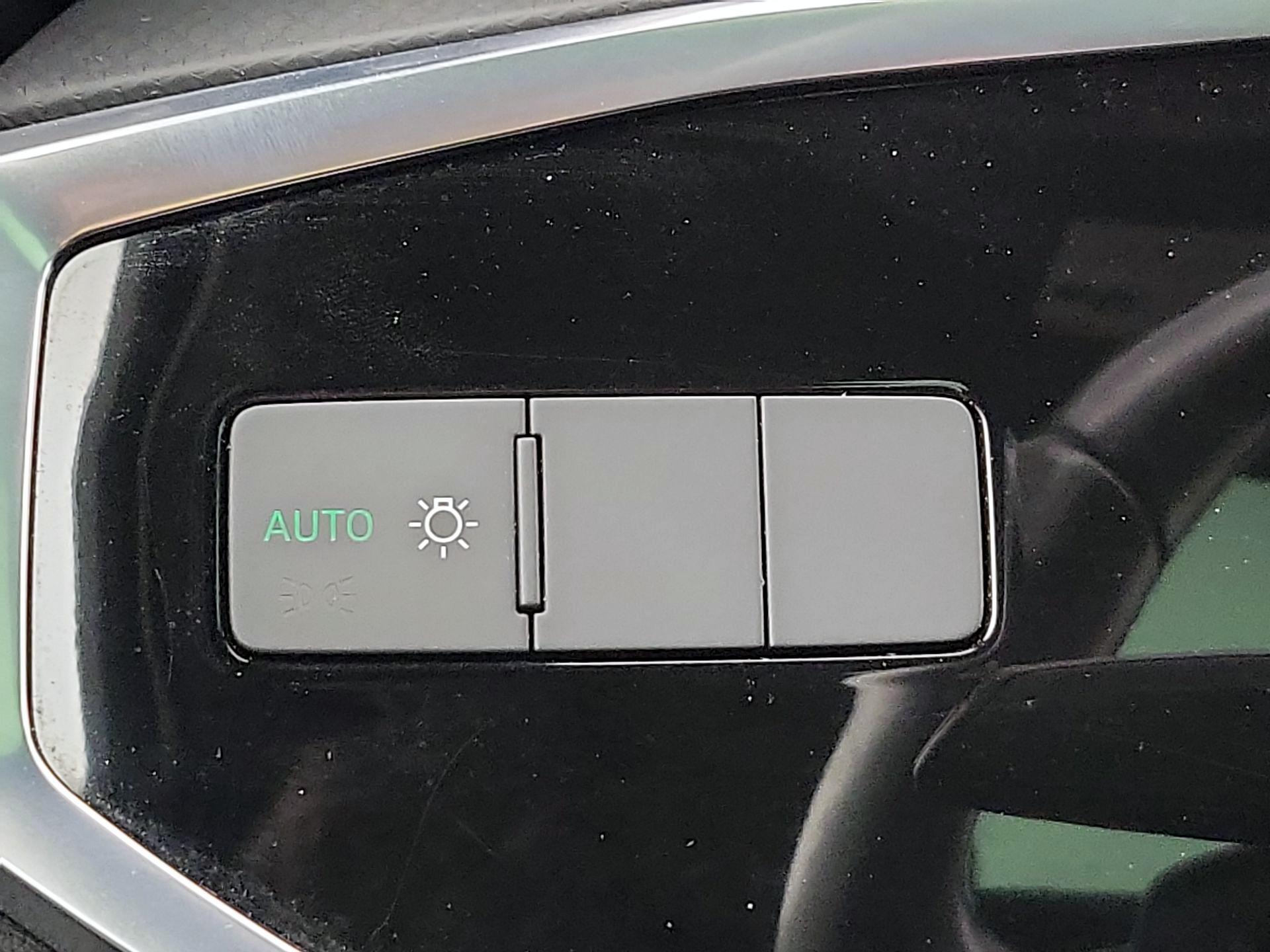 Thumbnail: 2021 Audi Q3 - 13