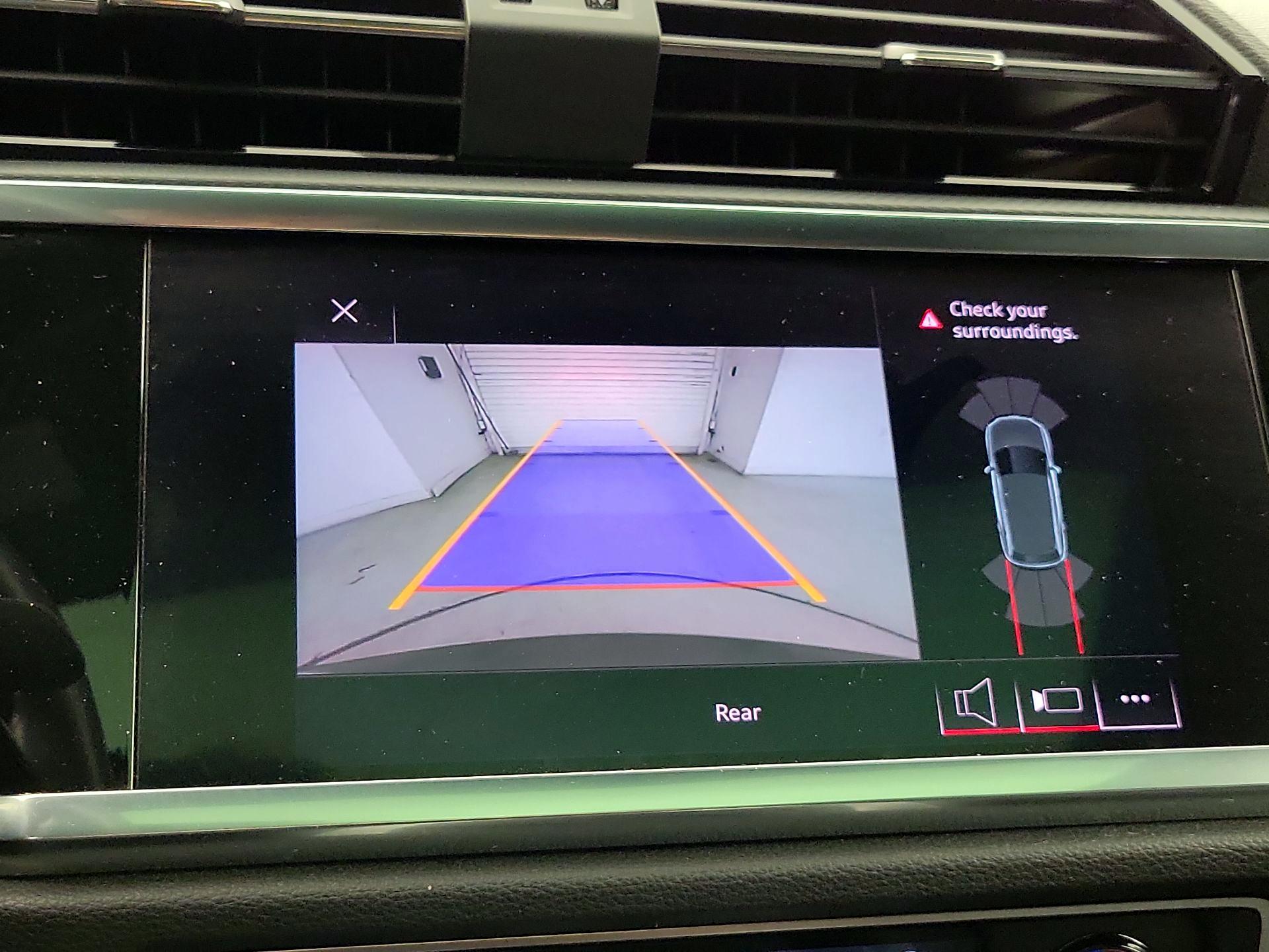 Thumbnail: 2021 Audi Q3 - 14