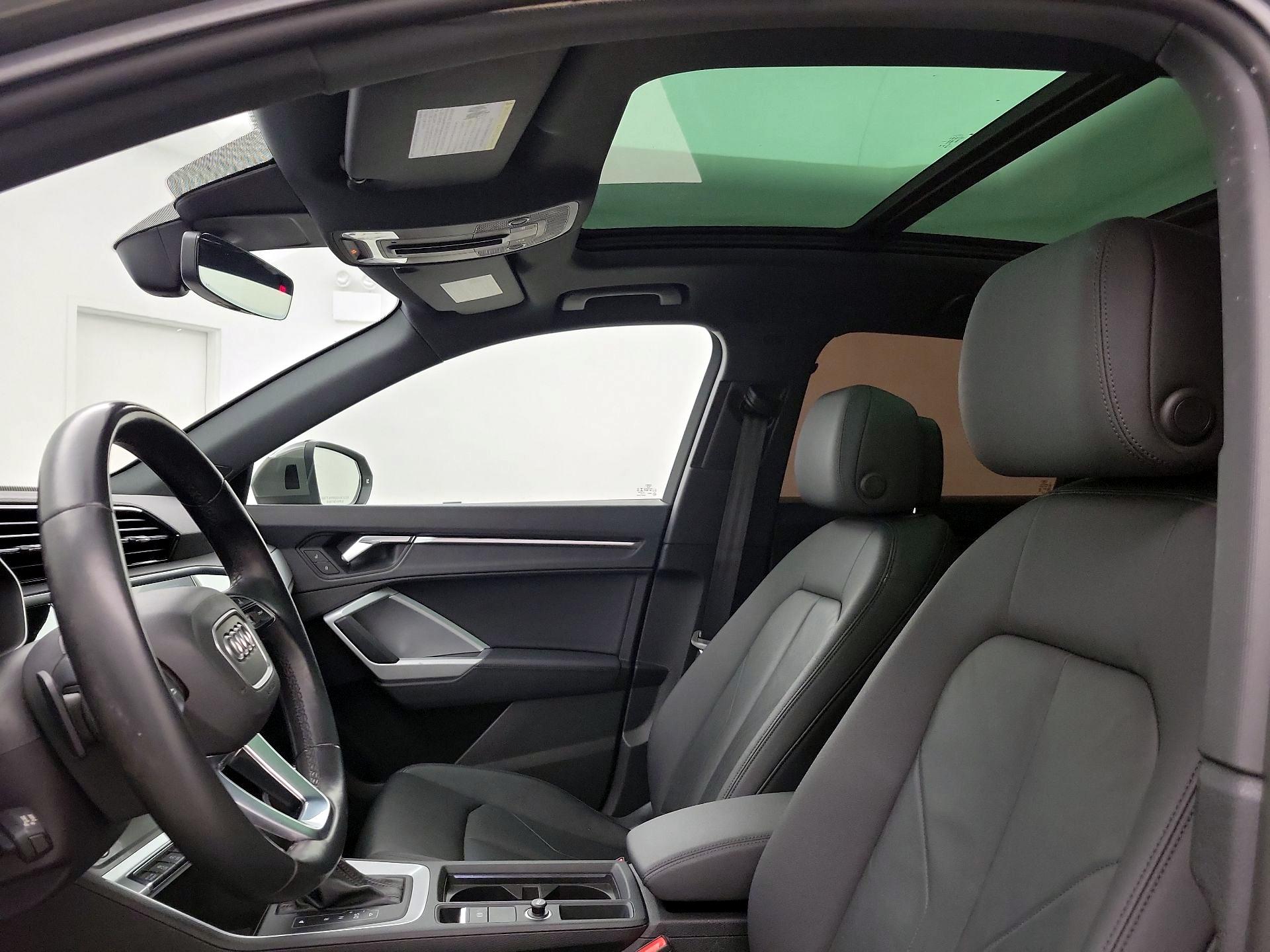 Thumbnail: 2021 Audi Q3 - 19