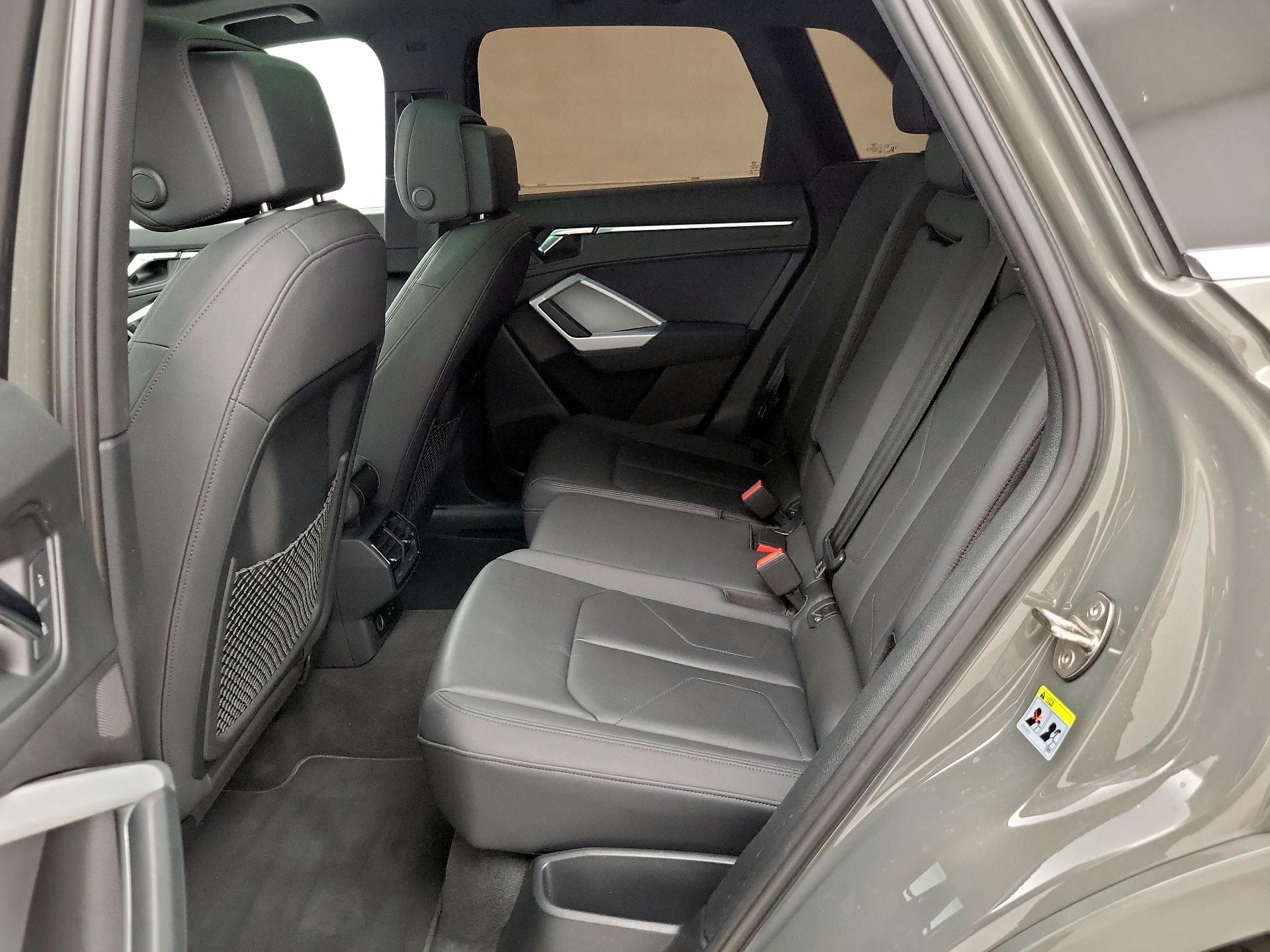 Thumbnail: 2021 Audi Q3 - 20