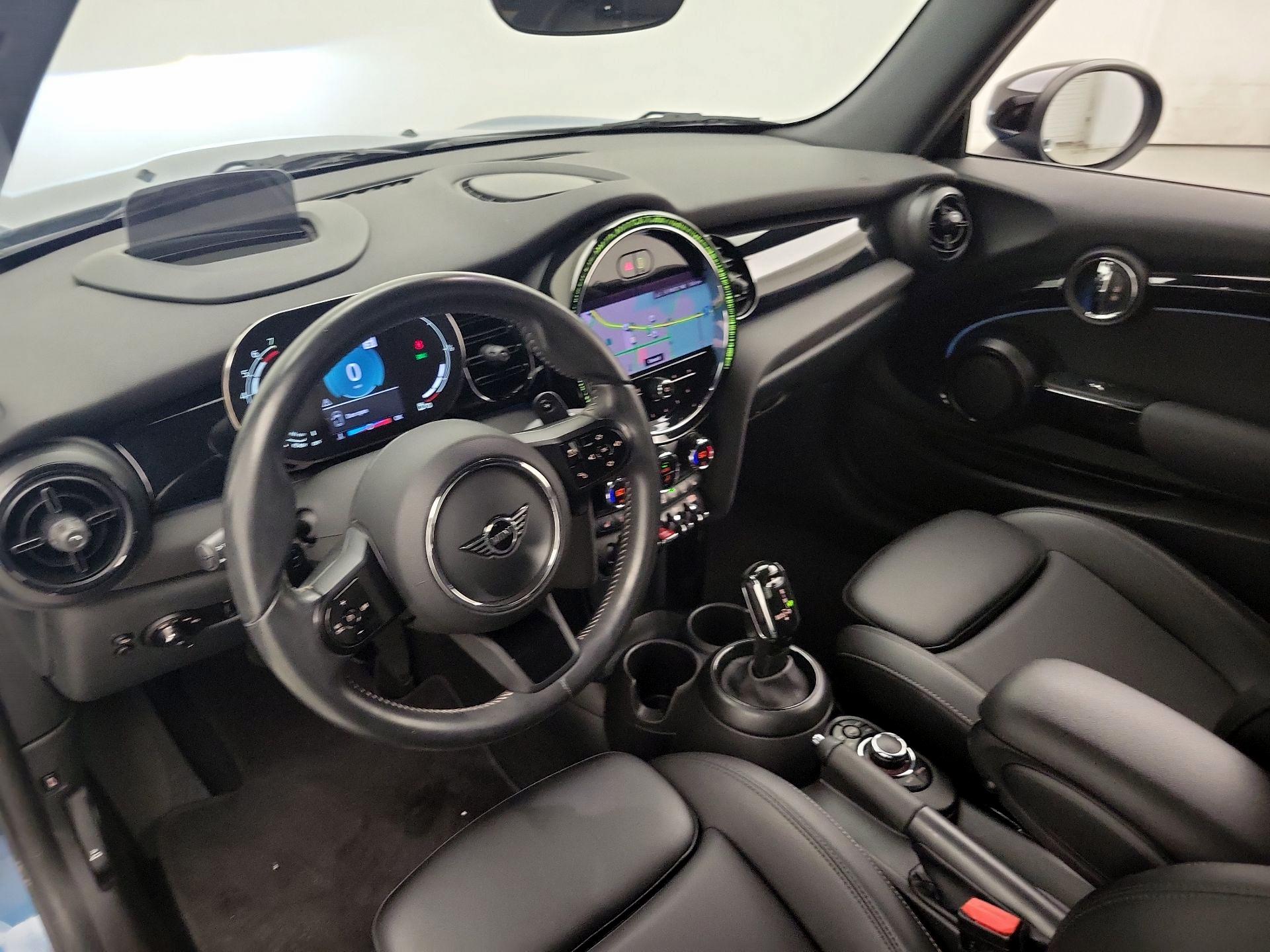 Thumbnail: 2022 MINI Cooper - 9