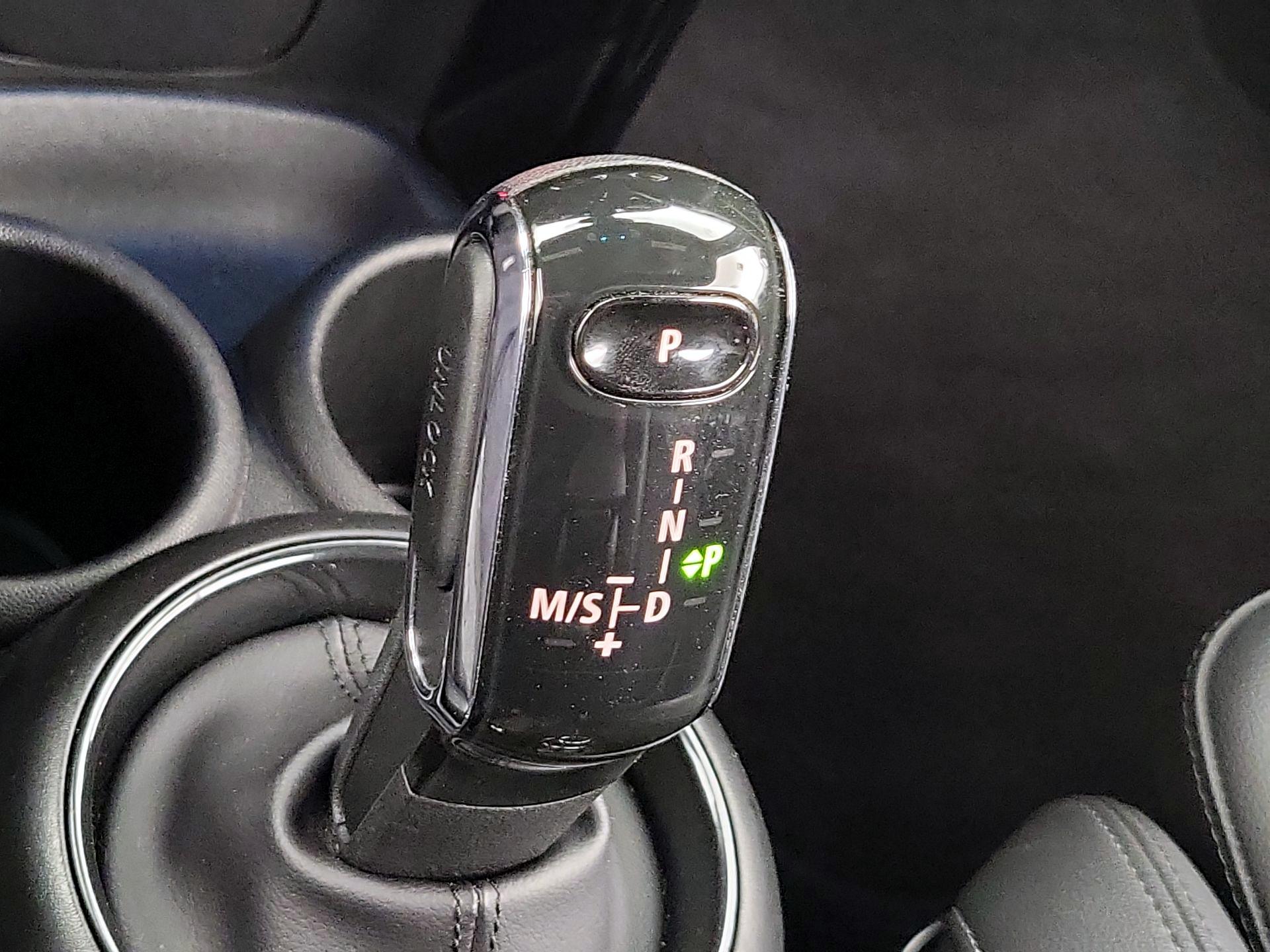 Thumbnail: 2022 MINI Cooper - 18