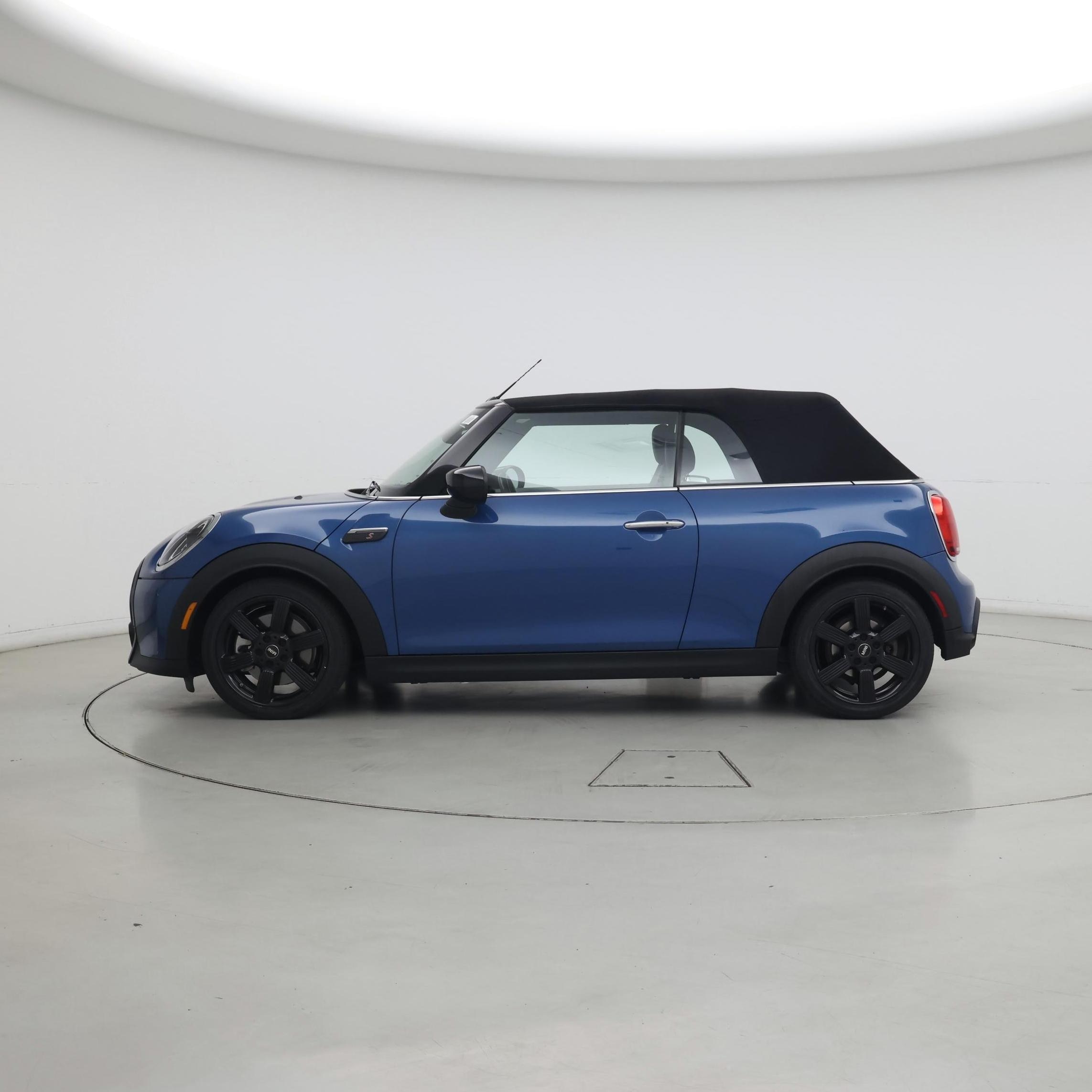 Thumbnail: 2022 MINI Cooper - 3