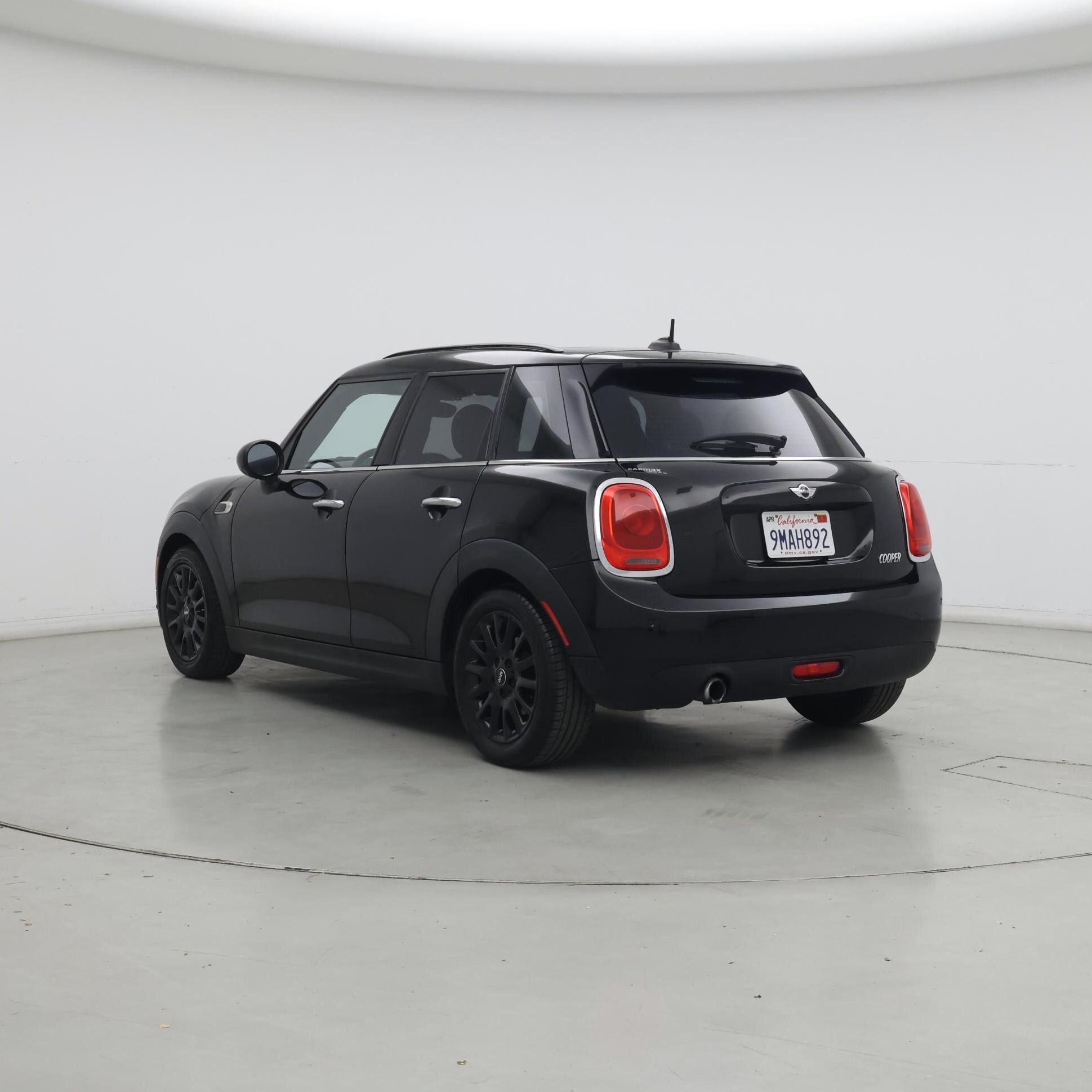 Thumbnail: 2016 MINI Cooper Hardtop - 2