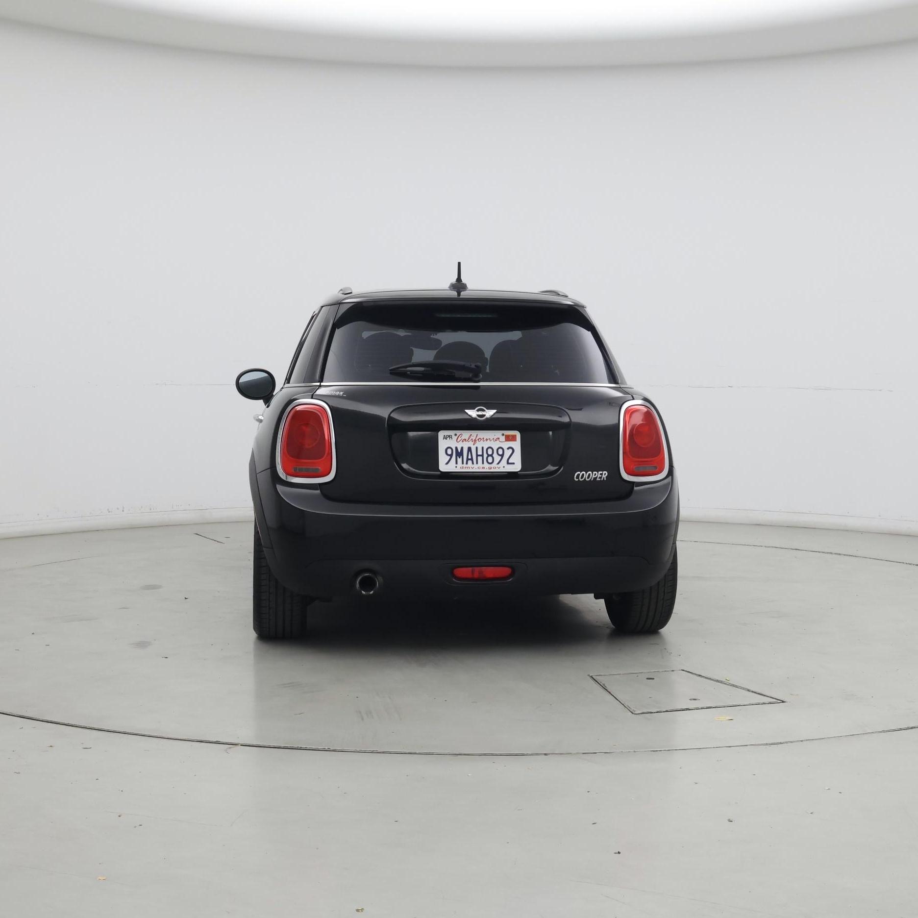 Thumbnail: 2016 MINI Cooper Hardtop - 6