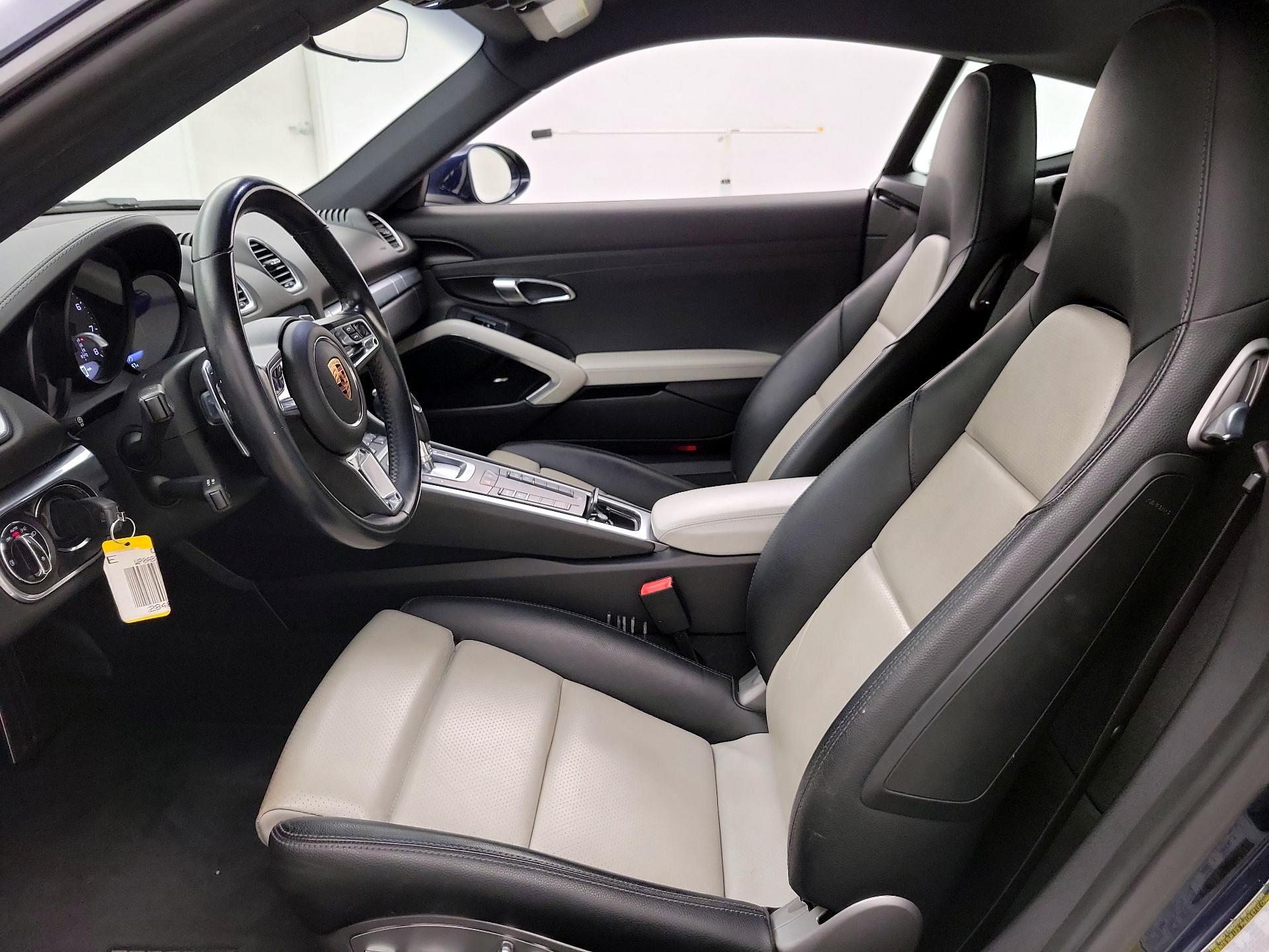 Thumbnail: 2018 Porsche 718 Cayman - 11